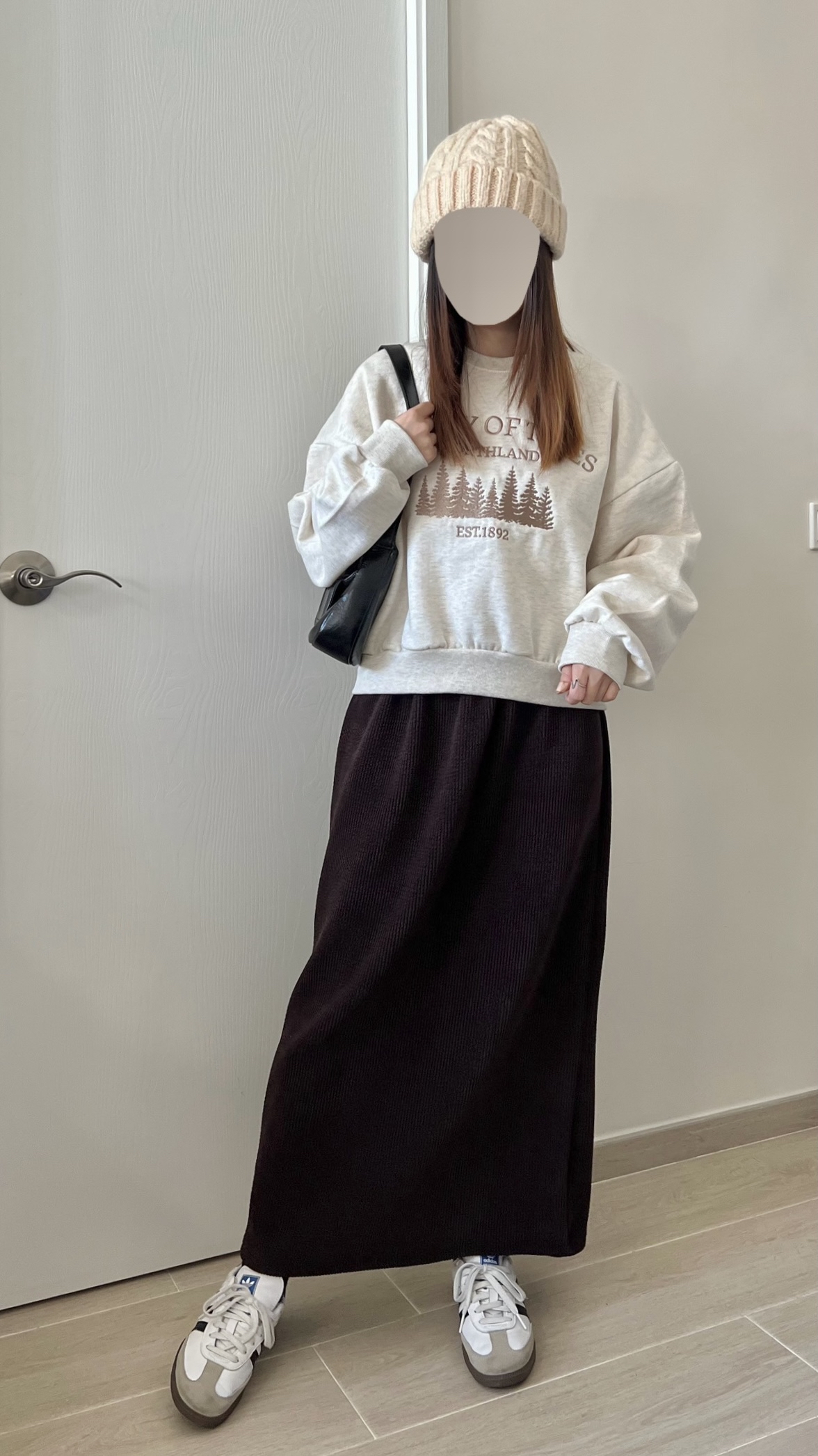 刺繡樹林衛衣 現貨