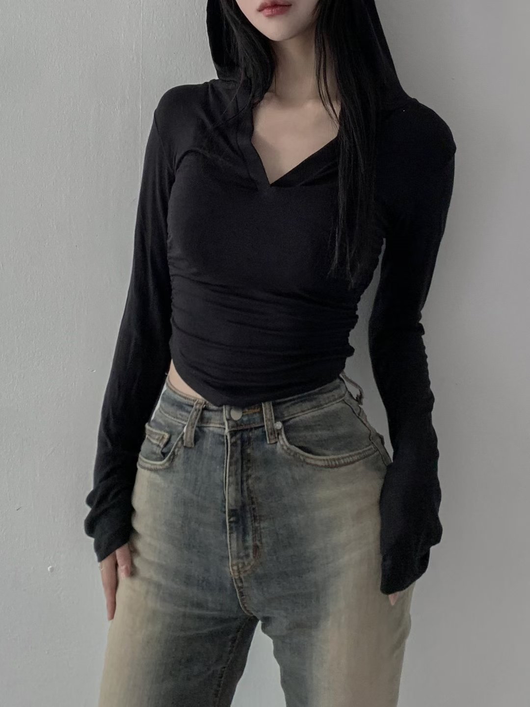 超級舒服！韓國薄薄軟熟質地連帽Top