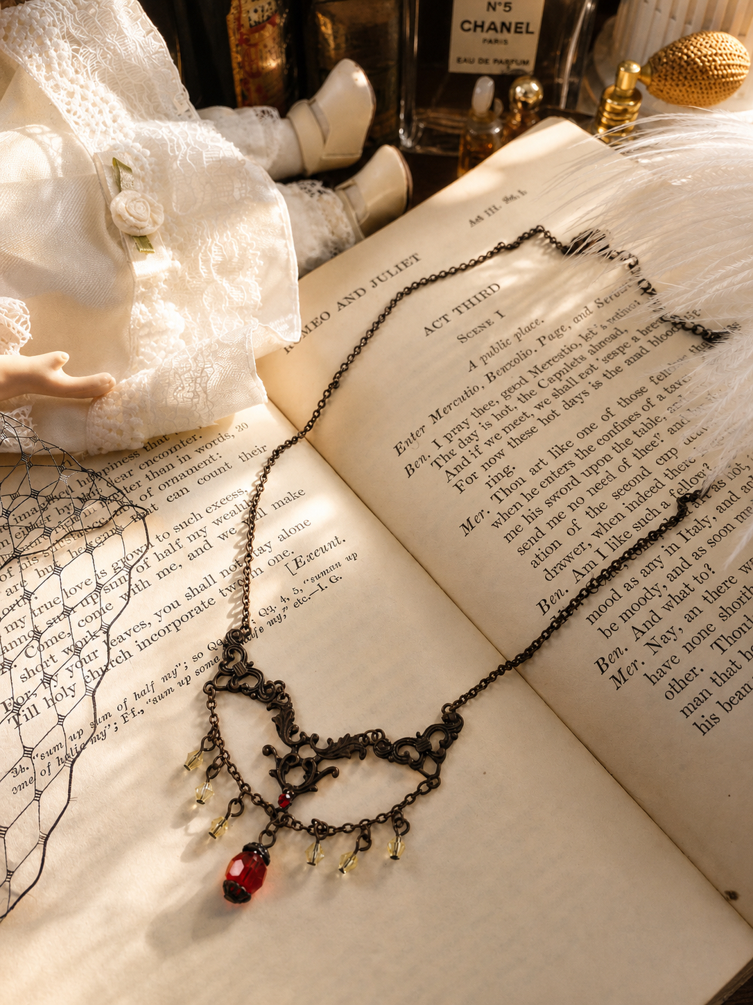 血色玫瑰的晚宴 ∙ 維多利亞歌德復古紅寶石鎖骨頸鍊Crimson Rose’s Banquet ∙ Victorian Gothic Ruby Drop Statement Necklace