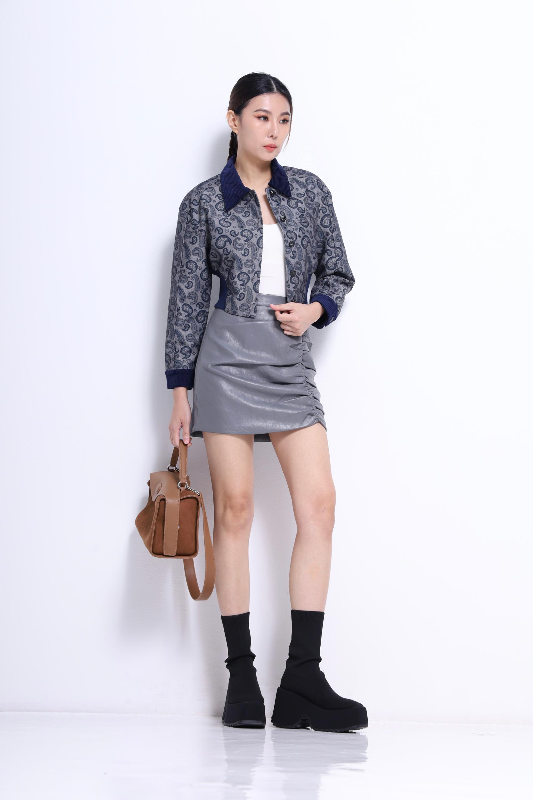 CB2654 PRINTED JACKET TOP