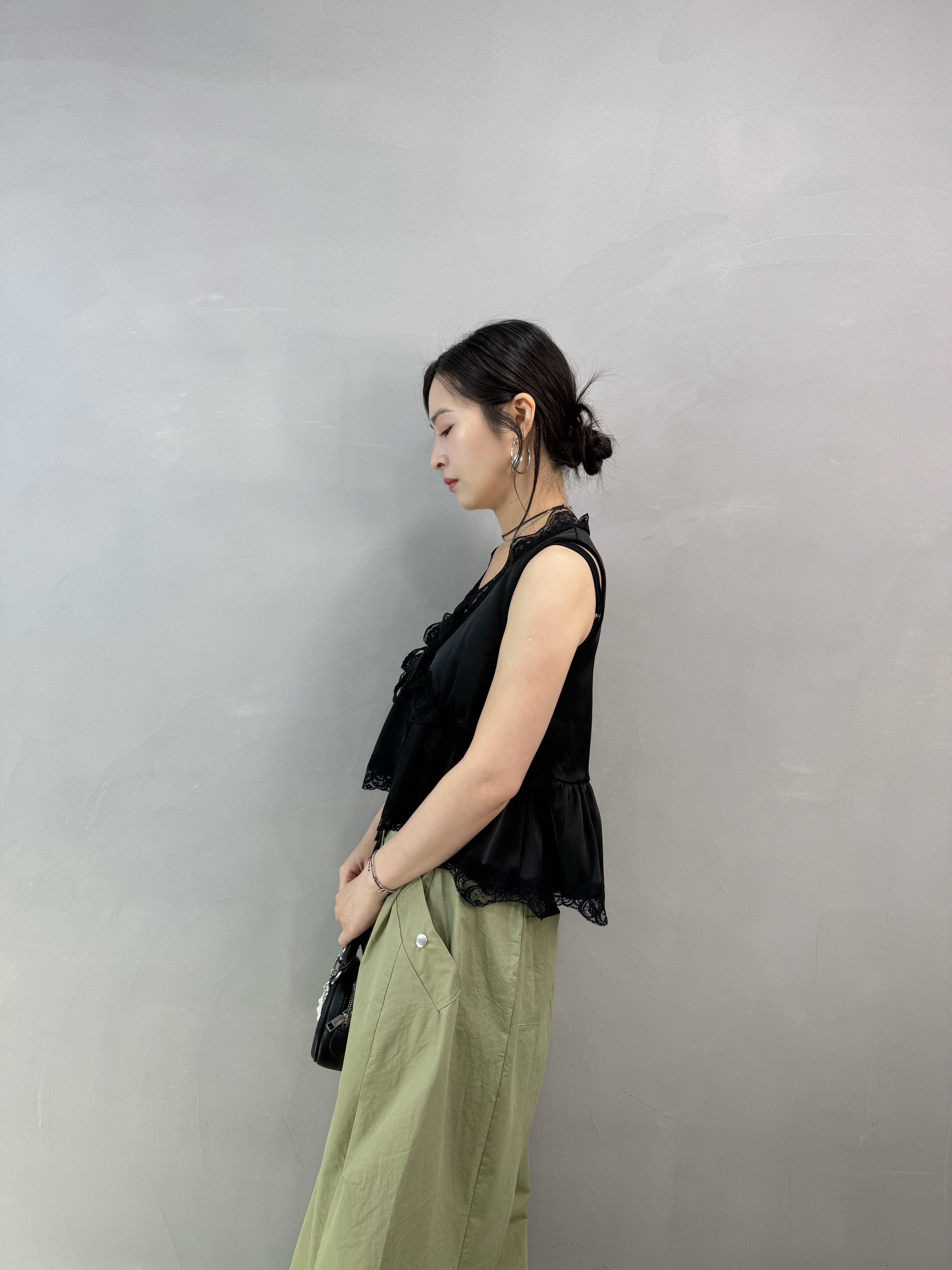 Y60 高級Lace邊絲背心