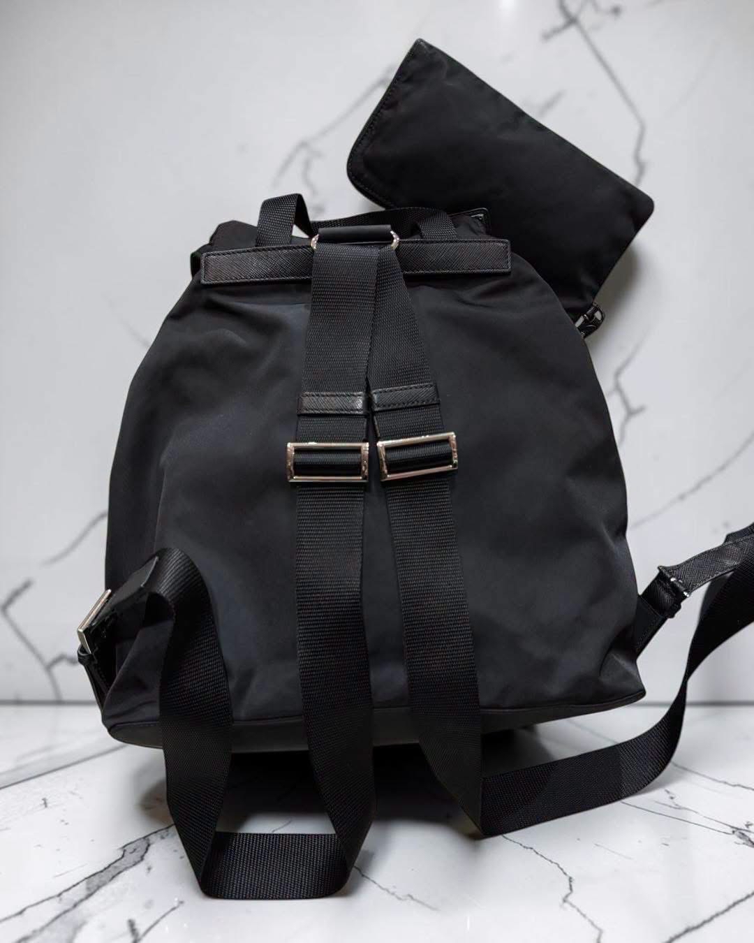 Prada re-nylon backpack  100%Authentic, 98%new  ✅pouch ✅nfc ✅dust bag  