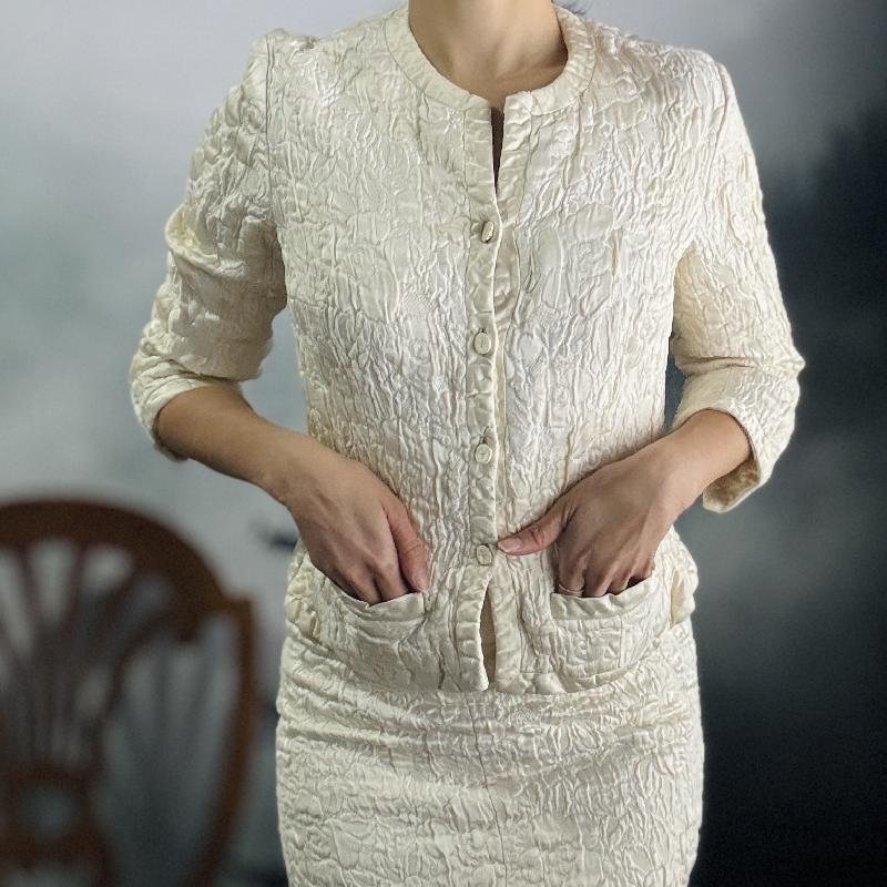 Late 1950s- Early 1960s Made in Hong Kong British Crown Colony by Dynasty Cream White Rose Brocade Fabric Twin Set (MT2524)