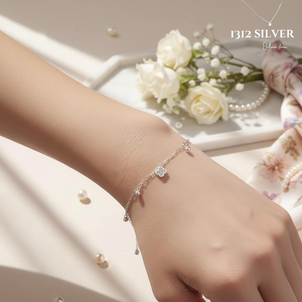 S925 -EB0125 Lucky Clover Charm Bracelet