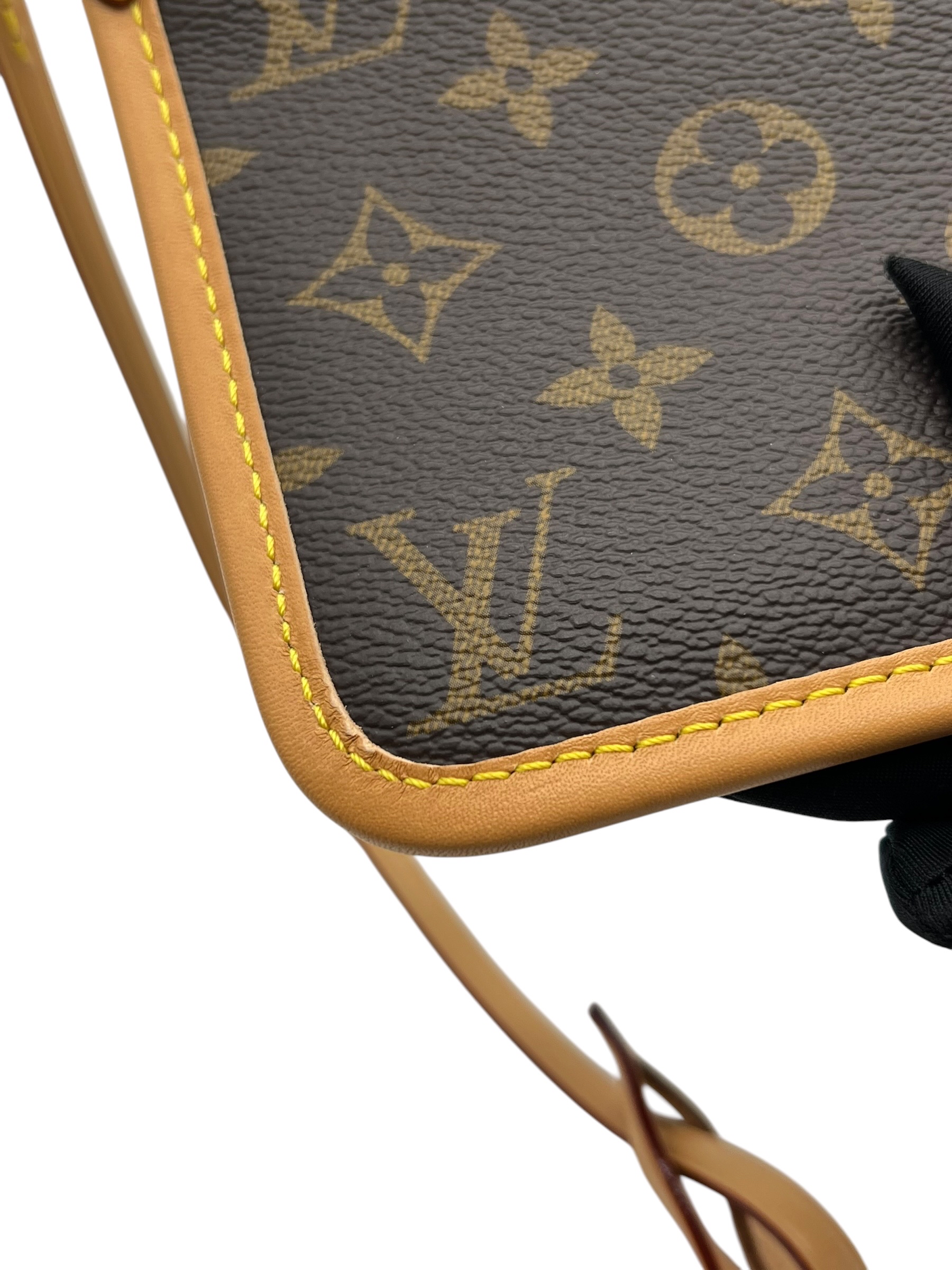 Pre-Owned LV Carry All / Product Code: 062506