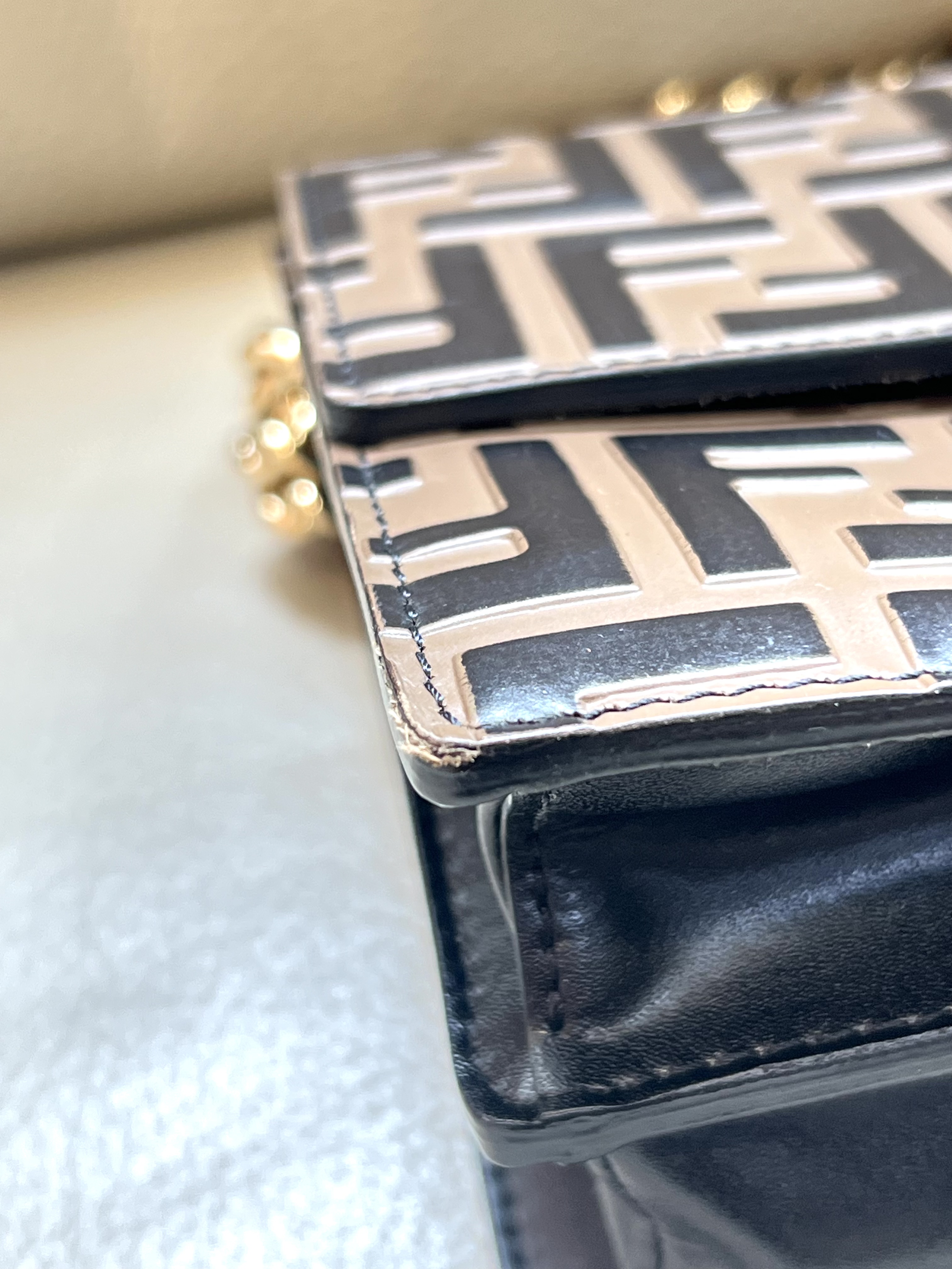 Pre-Owned FENDI Kan U Bag / Product Code: 26041630