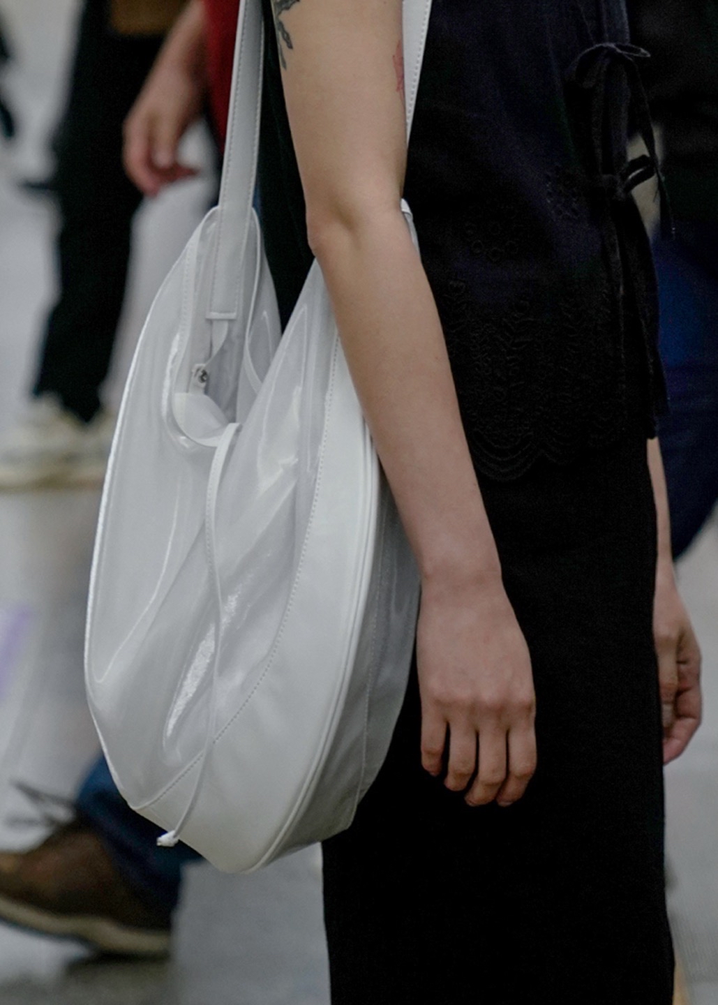 🇰🇷韓國Kwani - Curvee Hobo Bag Organza White