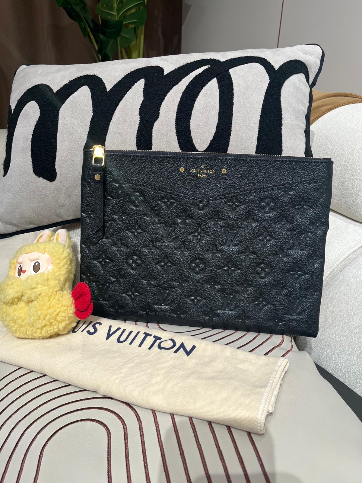 Lv Daily Pouch Monogram Empreinte Leather M62937 by Louis Vuitton 100%Authentic, unused 未使用品✅dust bag