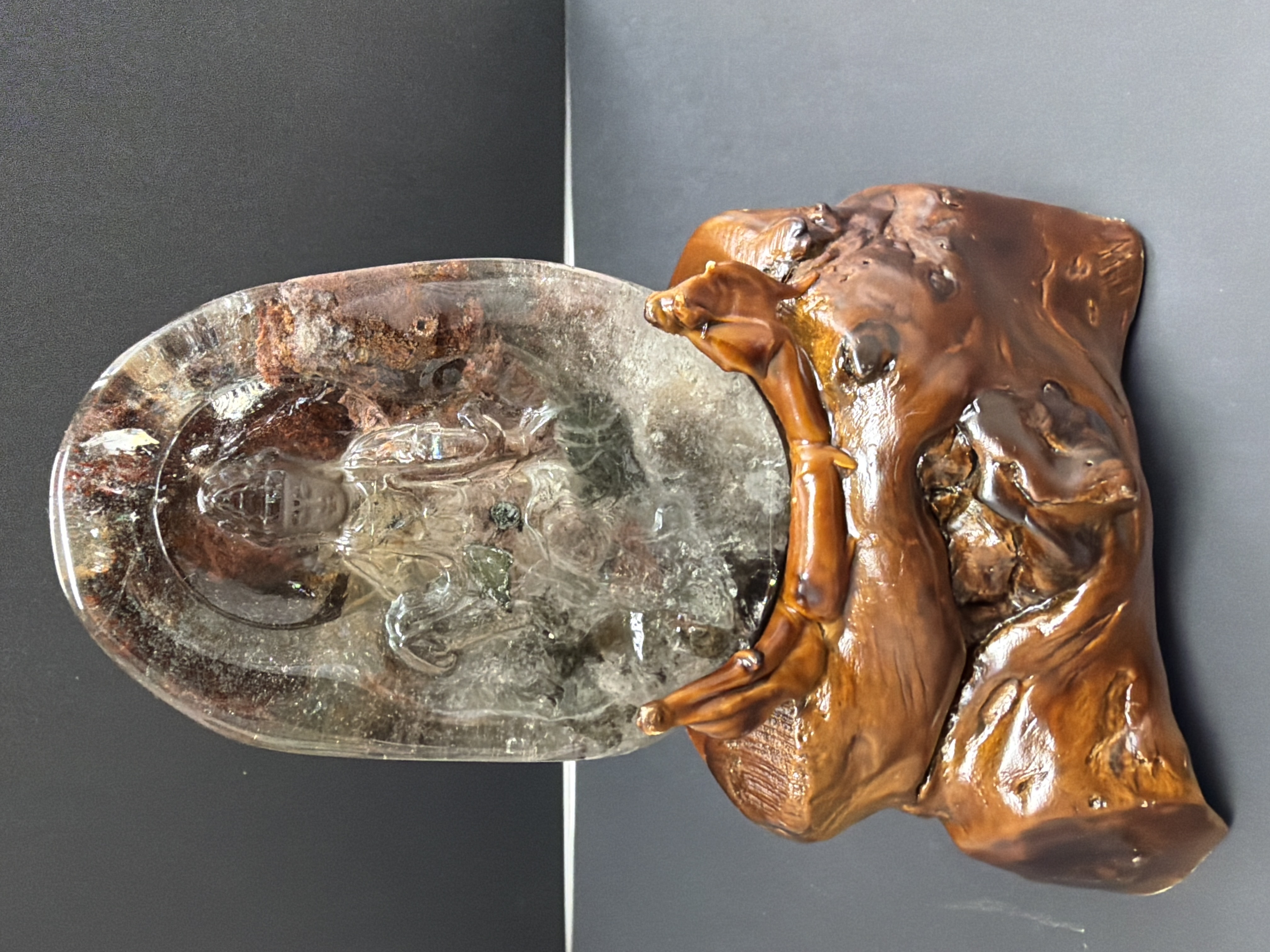 #6 自在觀音雕刻在天然綠幽靈水晶 （已加持）全高15.5cm