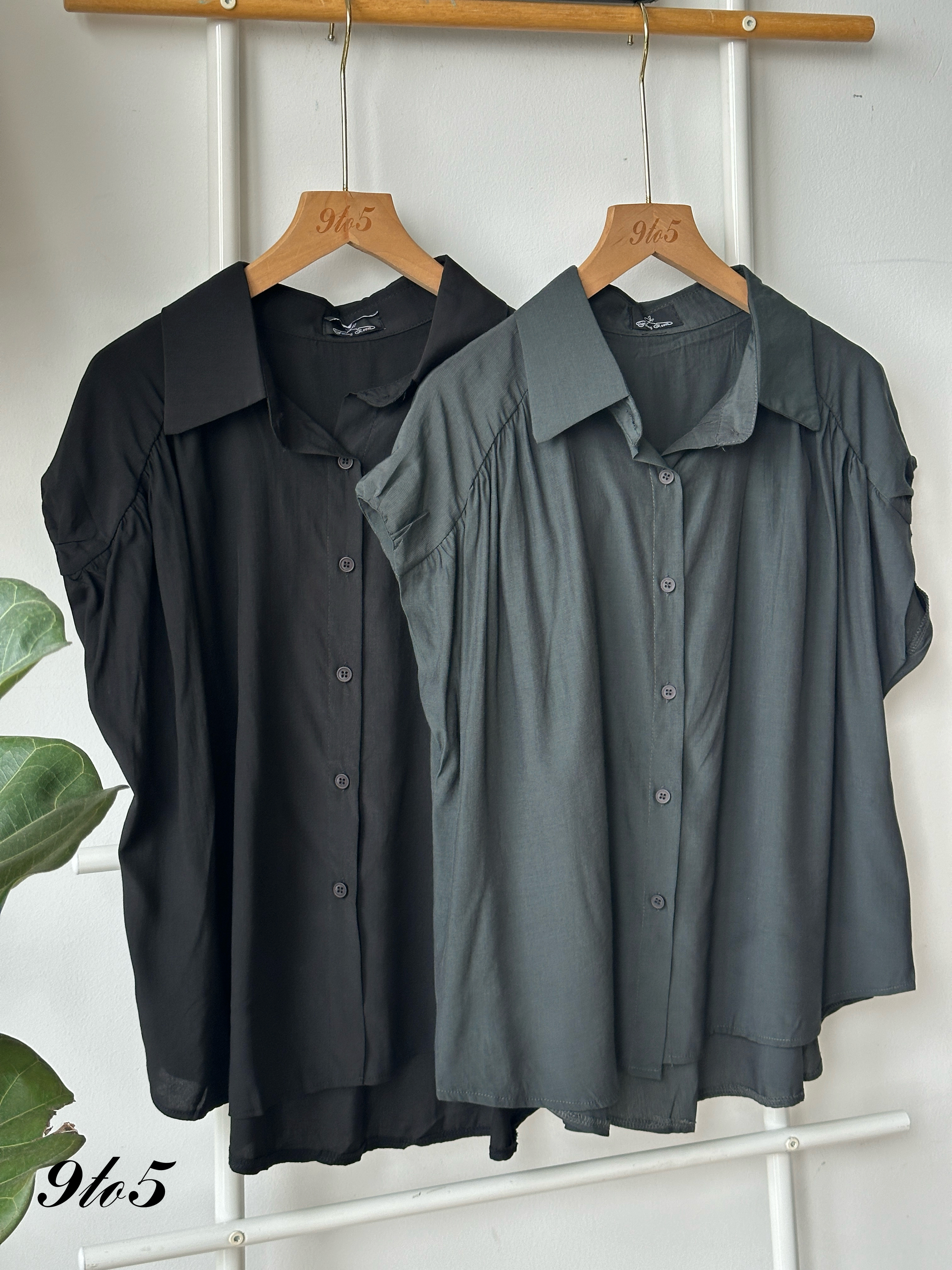 T4064 Cape Sleeve Shirt - Black & Grey
