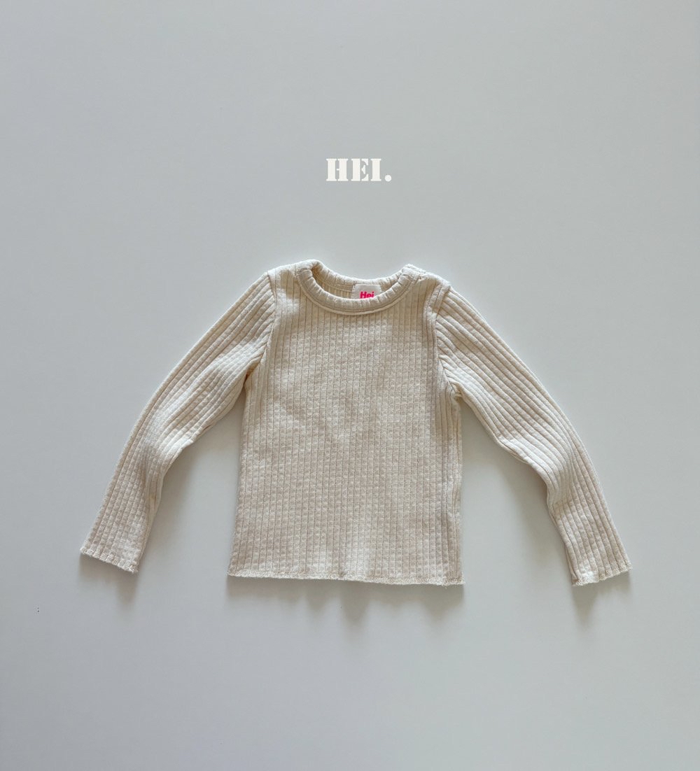 Hei | Stretchy Tee