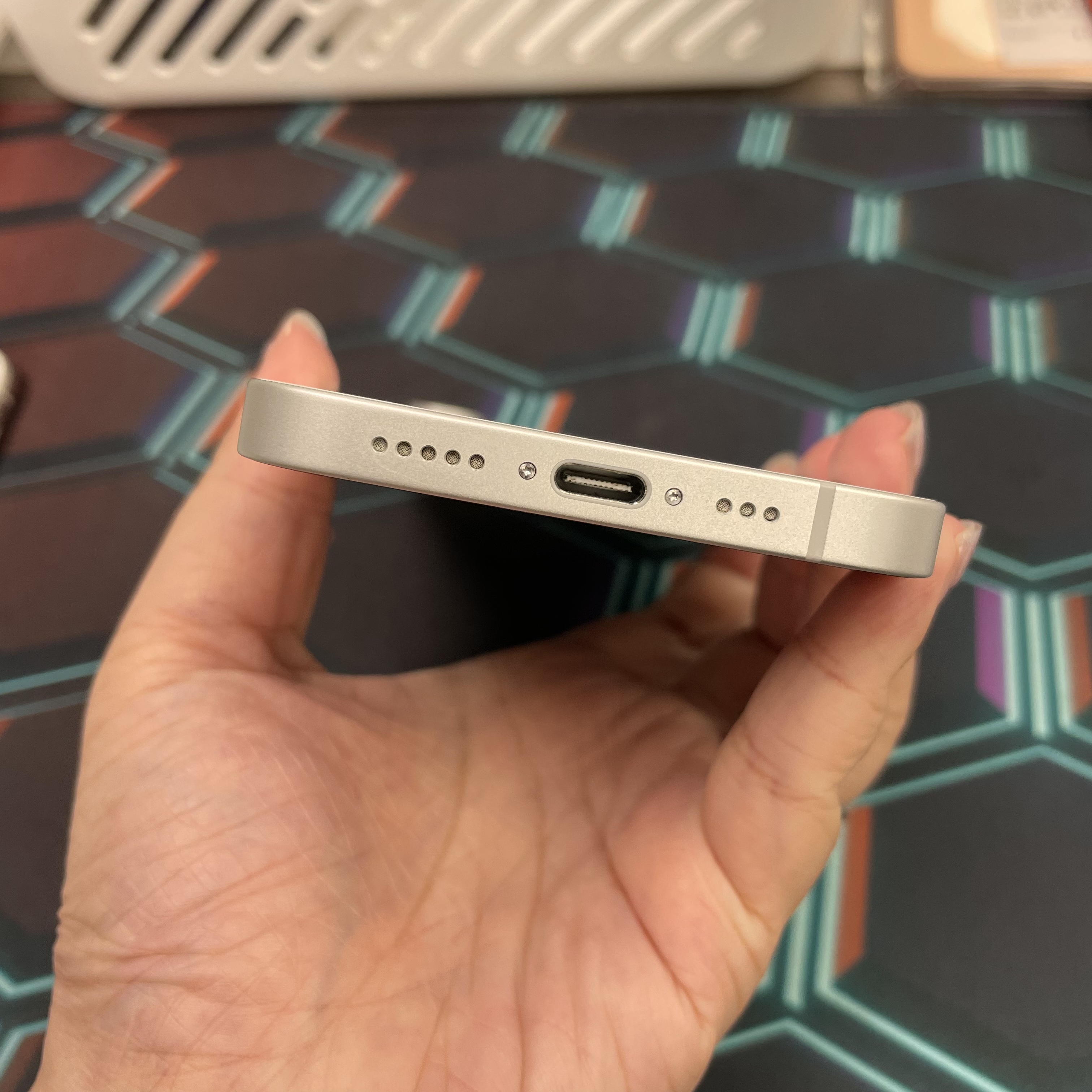 *7696 16e 完美機 128GB 電92 白色 white