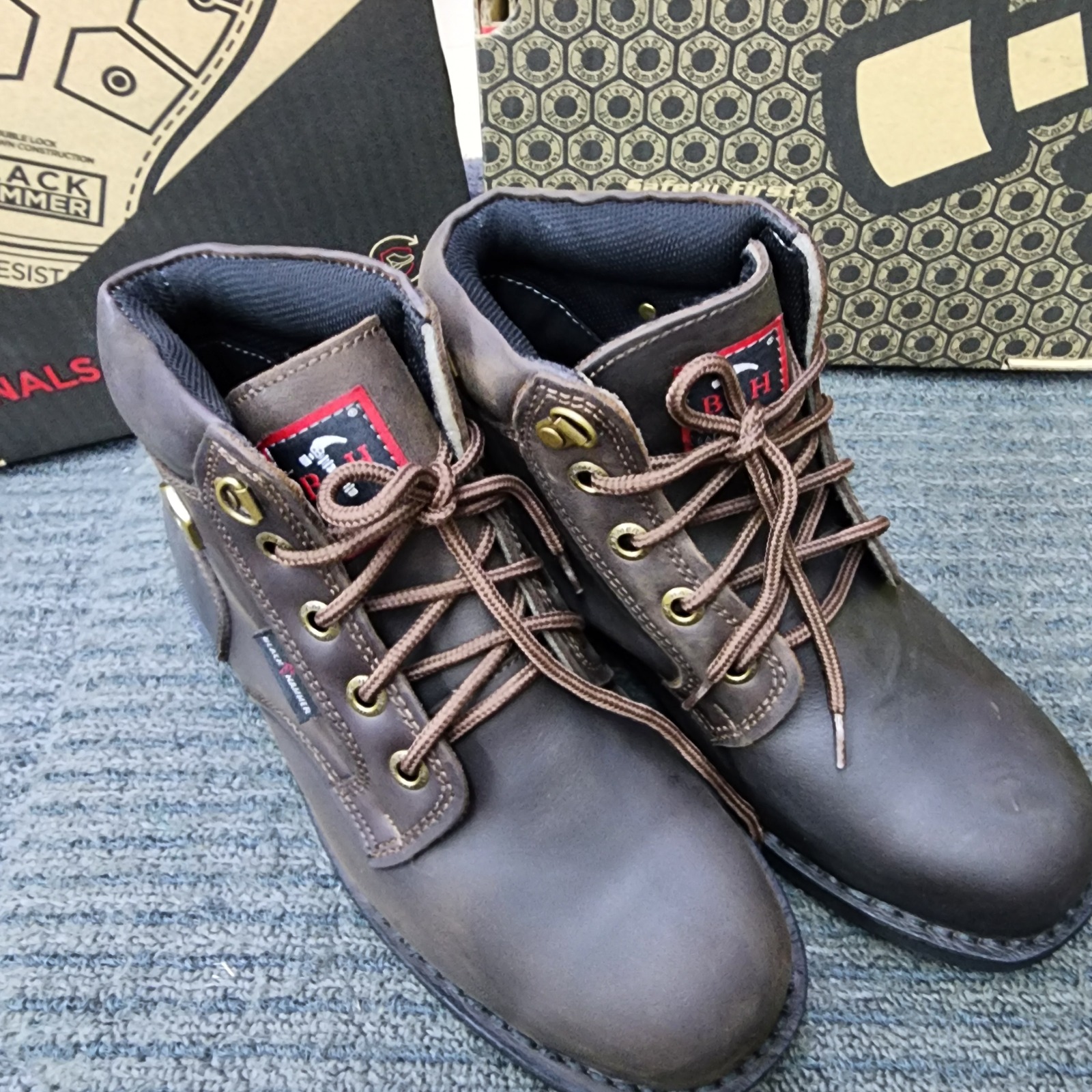 Black Hammer 4000 Series Mid cut Lace up Safety Shoes BH 4660 