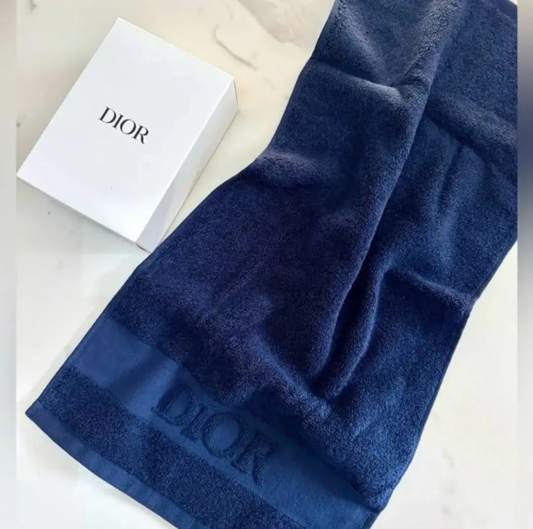 Dior Sauvage 曠野系列深藍浴巾毛巾