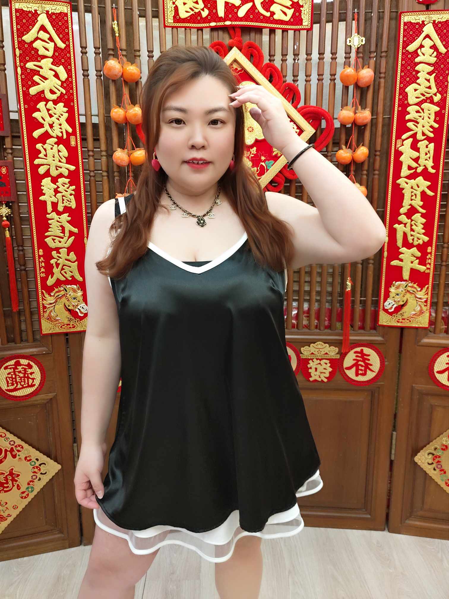 NJN05 TW#967 V领吊带绸缎小背心