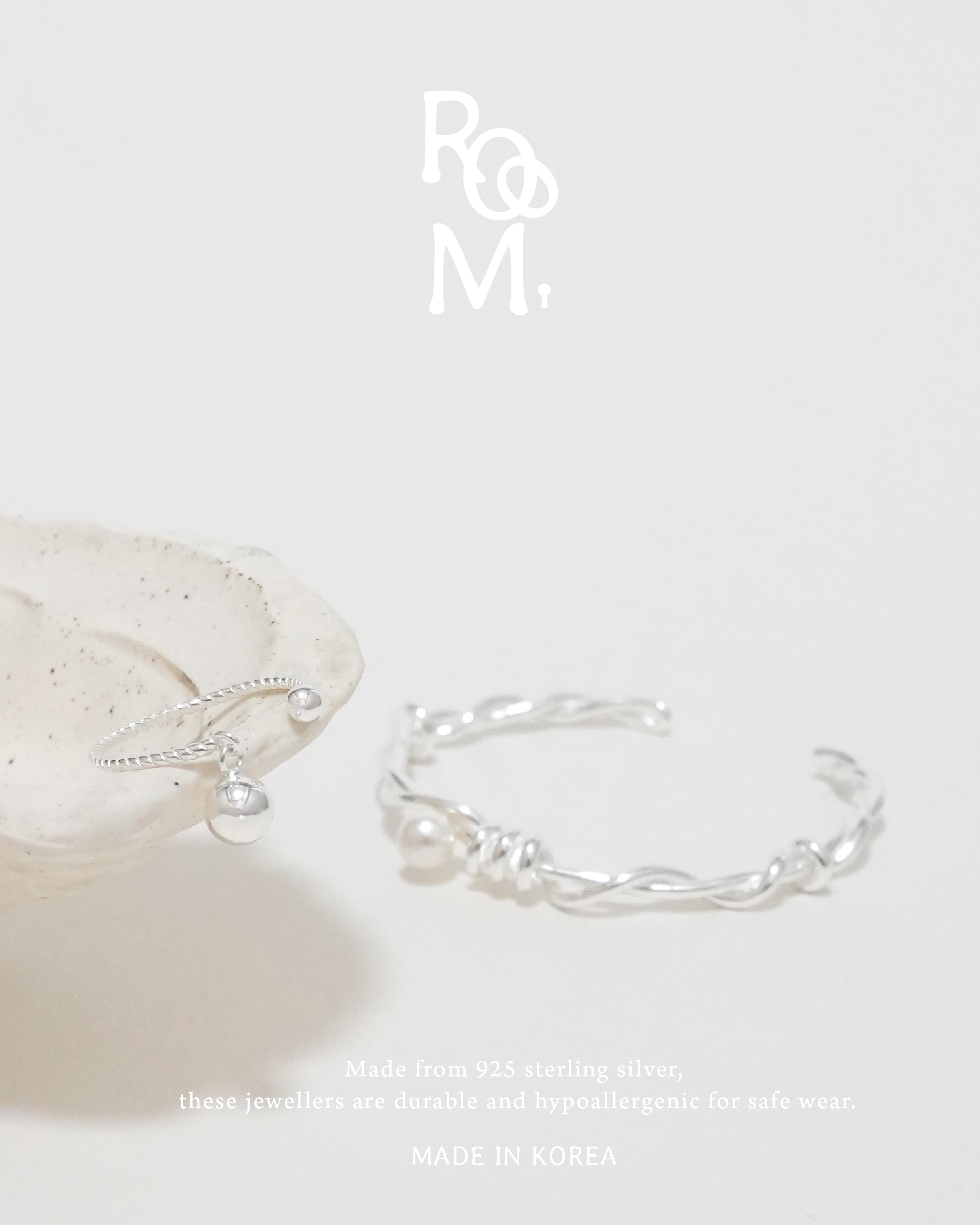 Soft Landing Dangle Ring