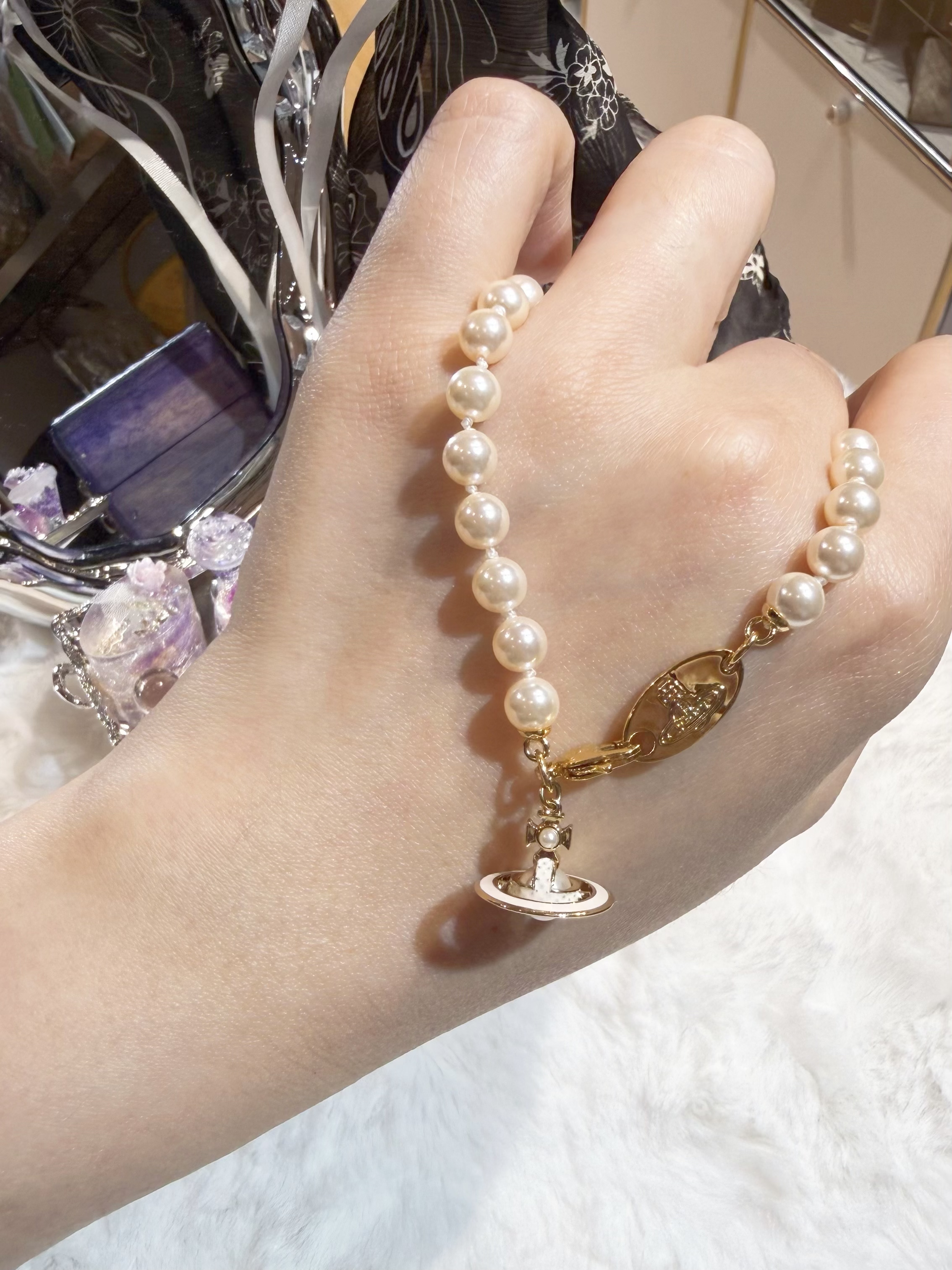 VW simone 3d pearl necklace g