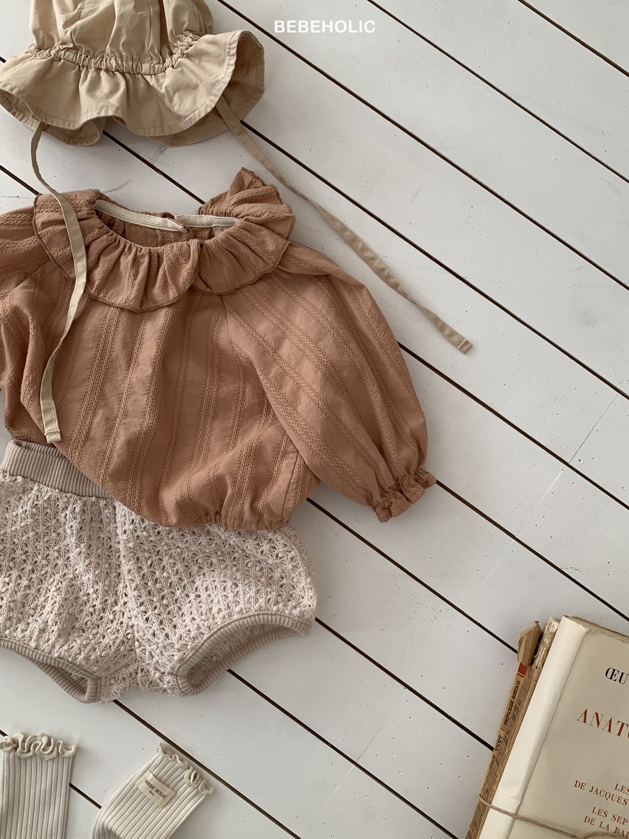 🌸預訂 韓國直送🌸🇰🇷BEBEHOLIC兩色絨球燈籠褲