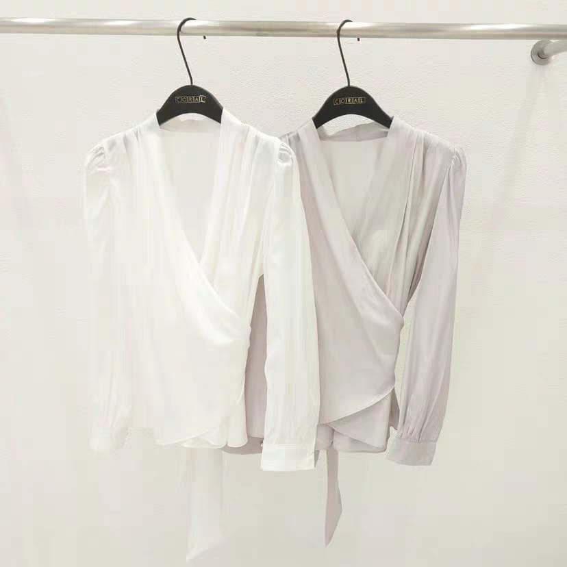 Silky Sheen Wrap-Front V-Neck Blouse with Back Tie Waist ‖ 丝光质感V领交叠长袖上衣（背部绑带收腰）KR01461151