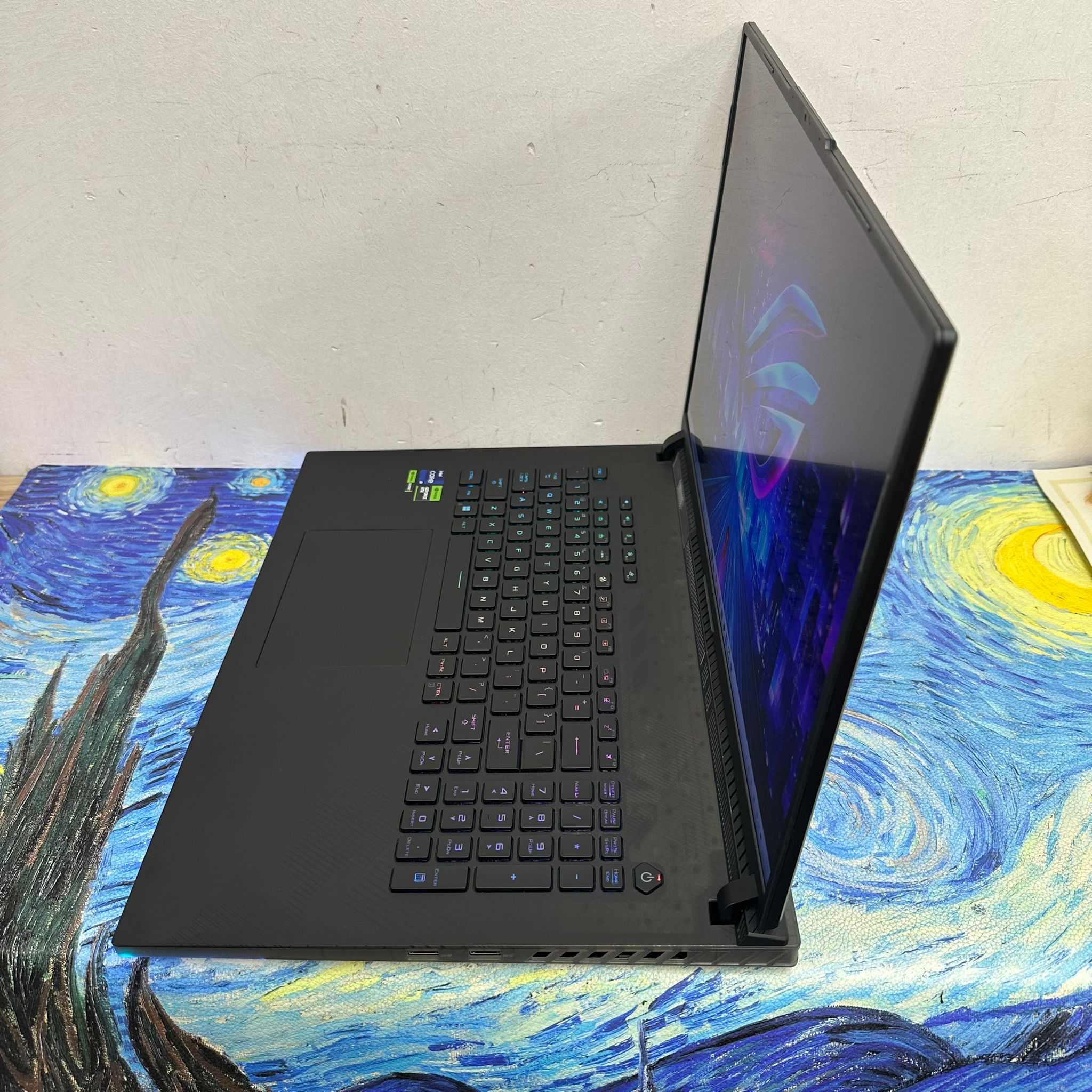 ASUS ROG i9-14900HX/32GB Ram/2TB SSD/RTX 4090 16GB獨立顯示卡/240Hz 2.5K Mon/18寸 Mon/ GamingLaptop / Movie / 剪片 / 畫圖 / Program 