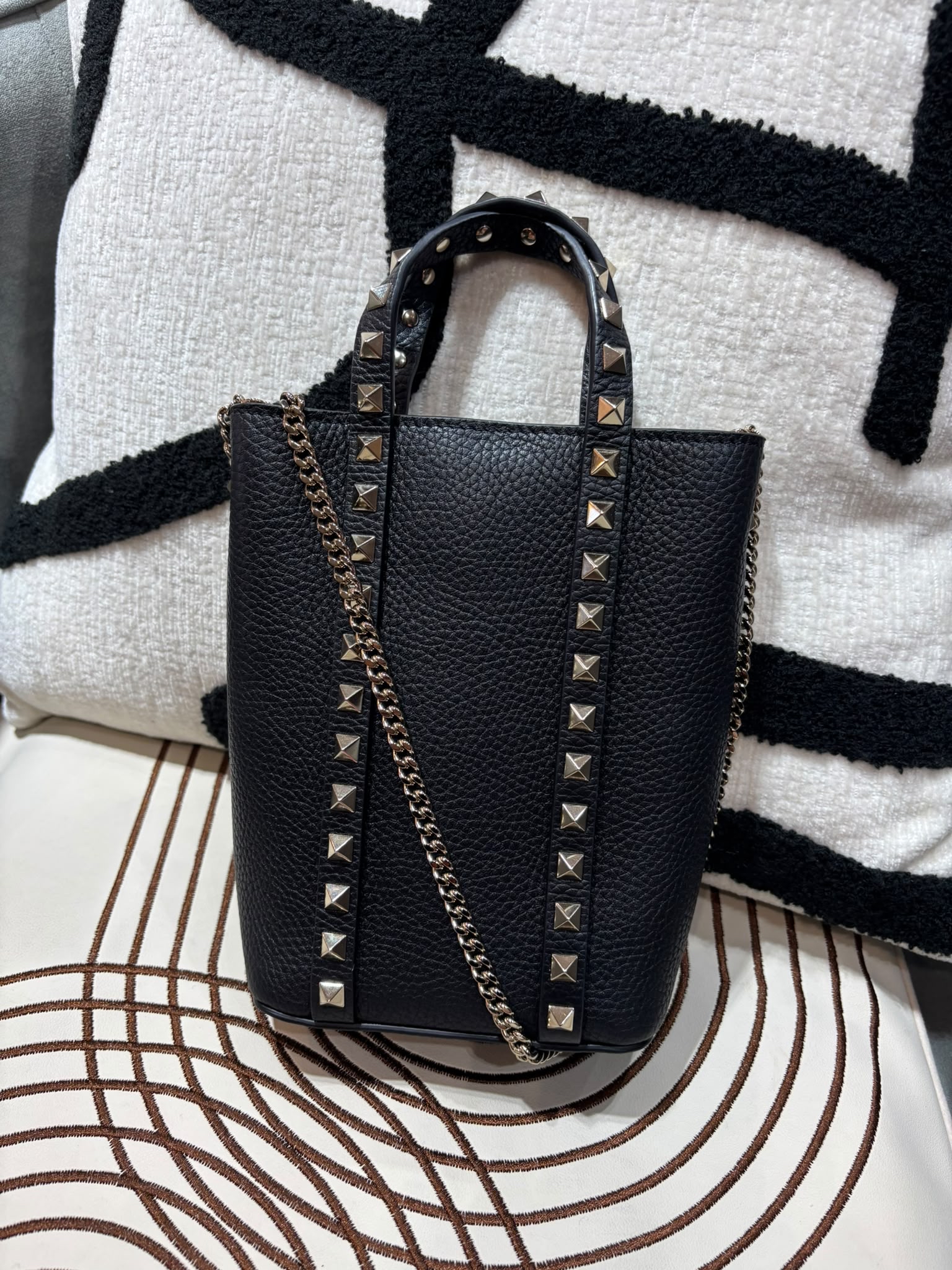 Valentino Mini Bucket 2Way Bag 黑色 100%Authentic, 99%New