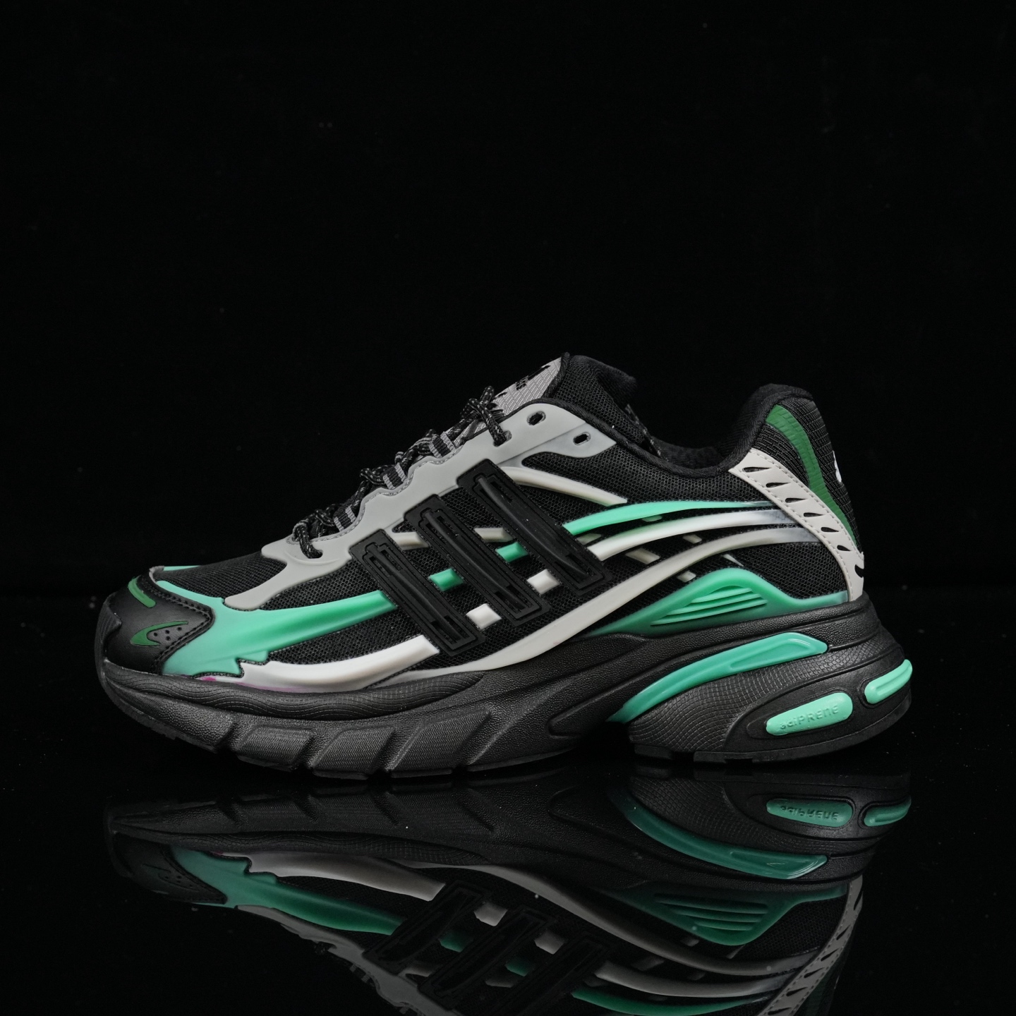 Pharrell Williams x Adidas Adistar Jellyfish JP9276