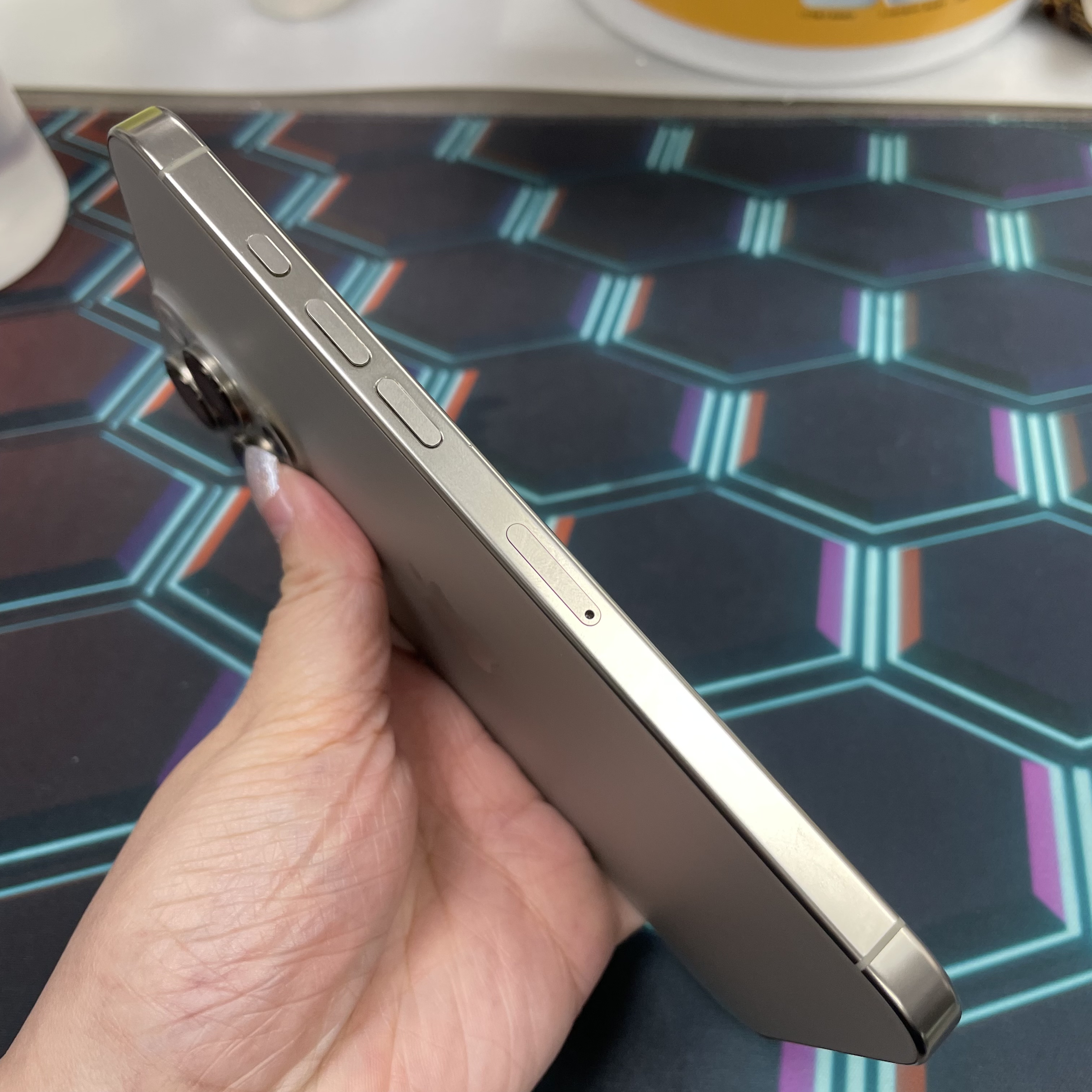 *7541 16 Pro max 完美機 256GB 電91 原色 gray