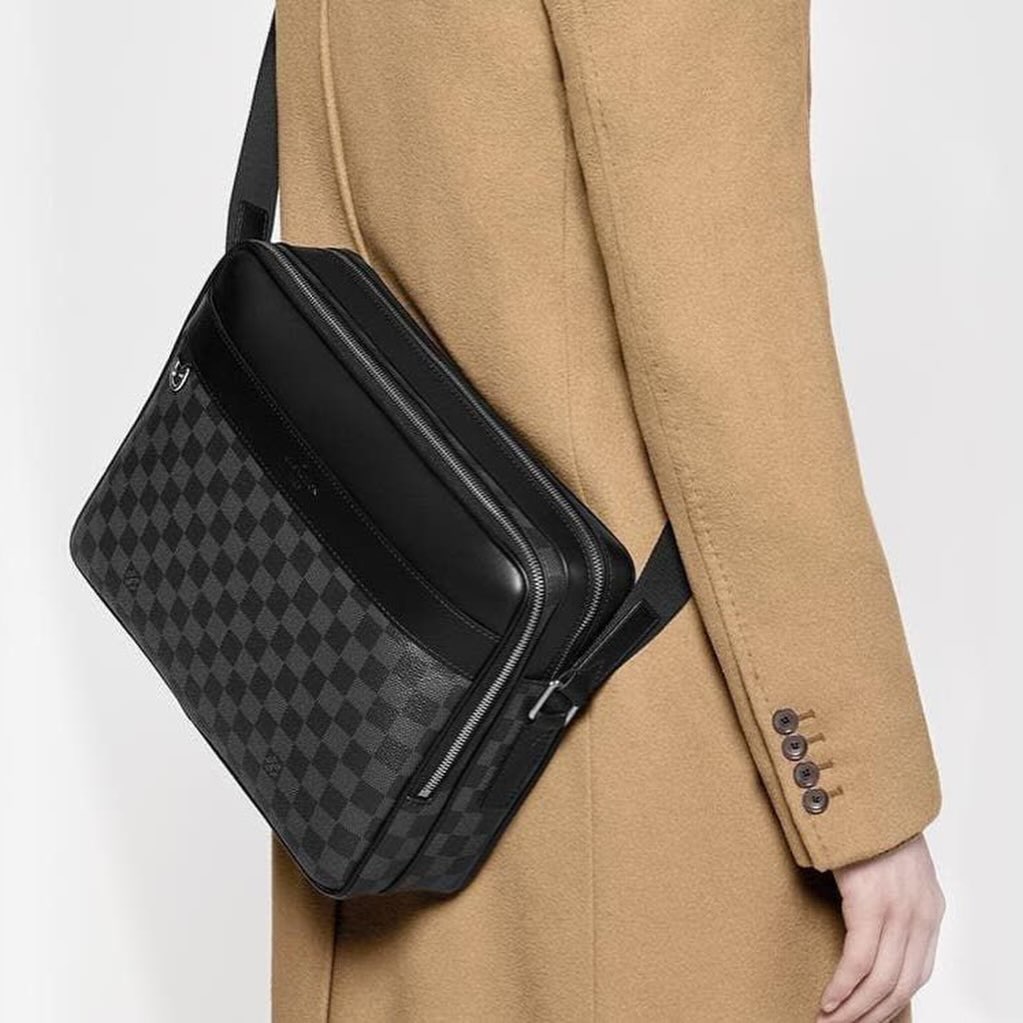 LV 🤍PRE OWNED Graphite Trocadero 黑色棋盤格郵差包 晶片款🖤