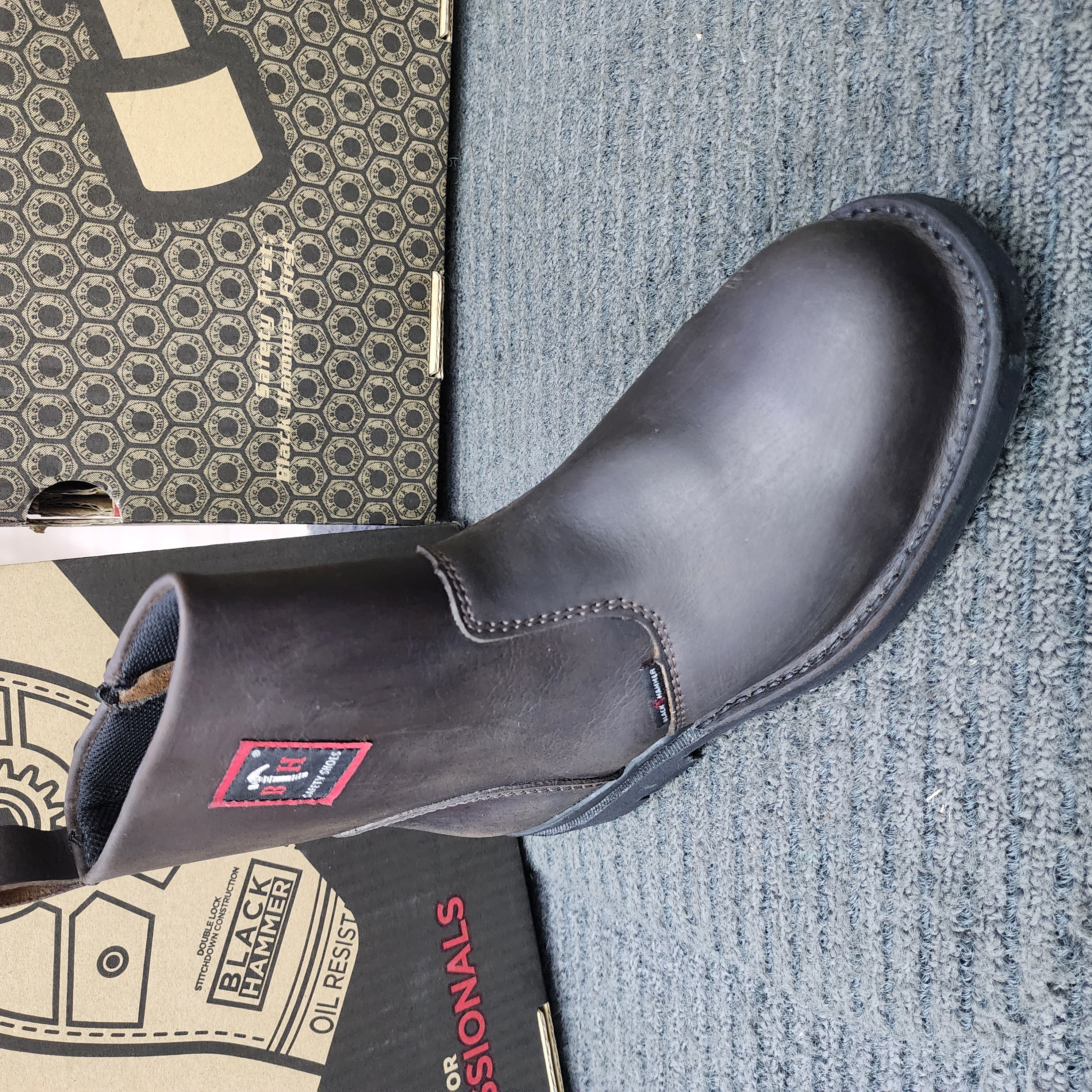 Black Hammer 4000 Series Men Safety Mid Cut Single Zip BH 4664 SIRIM DOSH Genuine Leather Shoes