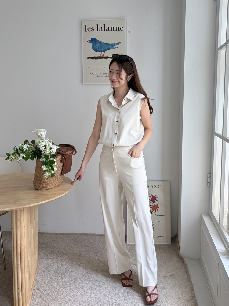 Topstitched Sleeveless Blouse (Ivory)