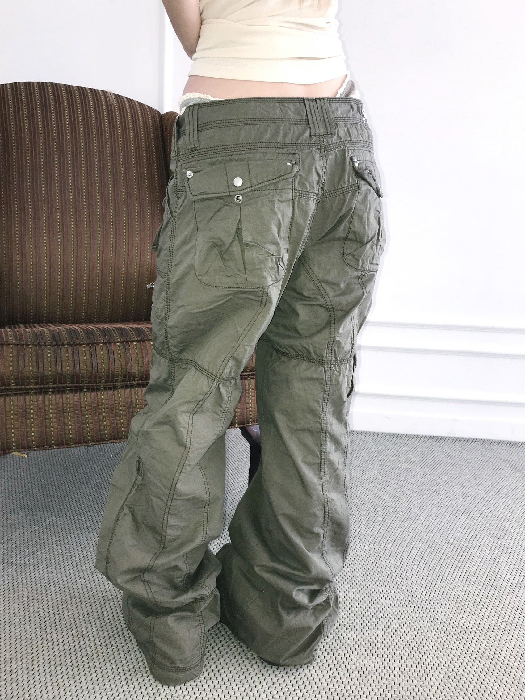 Retro Low-Rise Loose Cargo Pants
