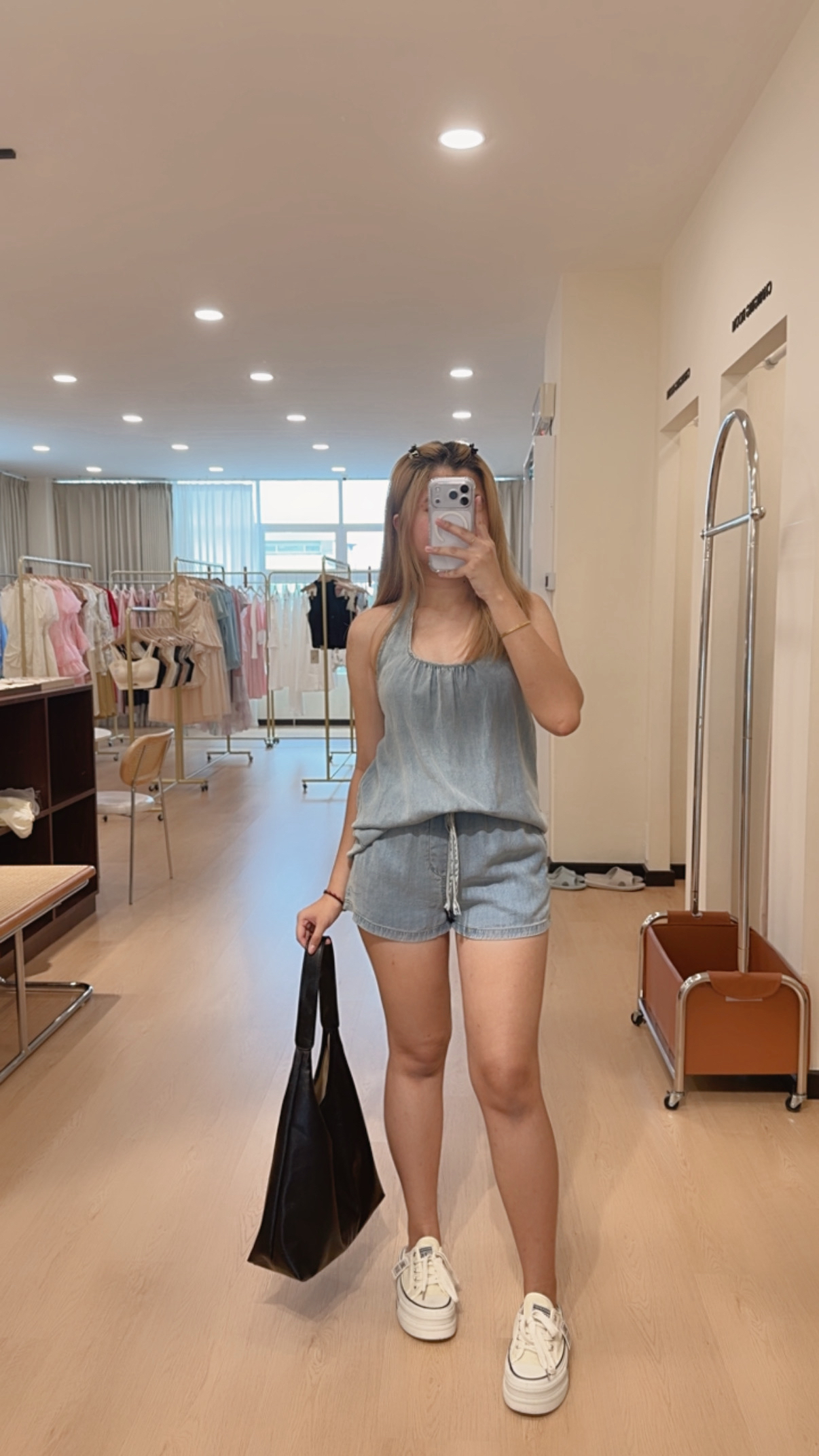 W8318牛仔挂脖套装