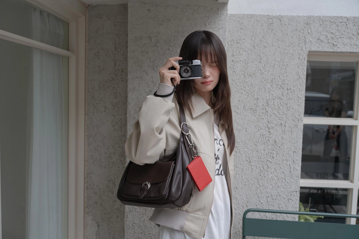 預購_Pocket Hobo By Bucks & leather