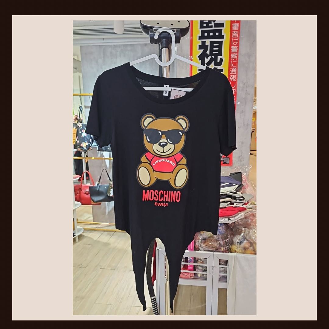 💎 玩味夏日 Moschino Swim 救生員泰迪熊綁帶 T 恤
