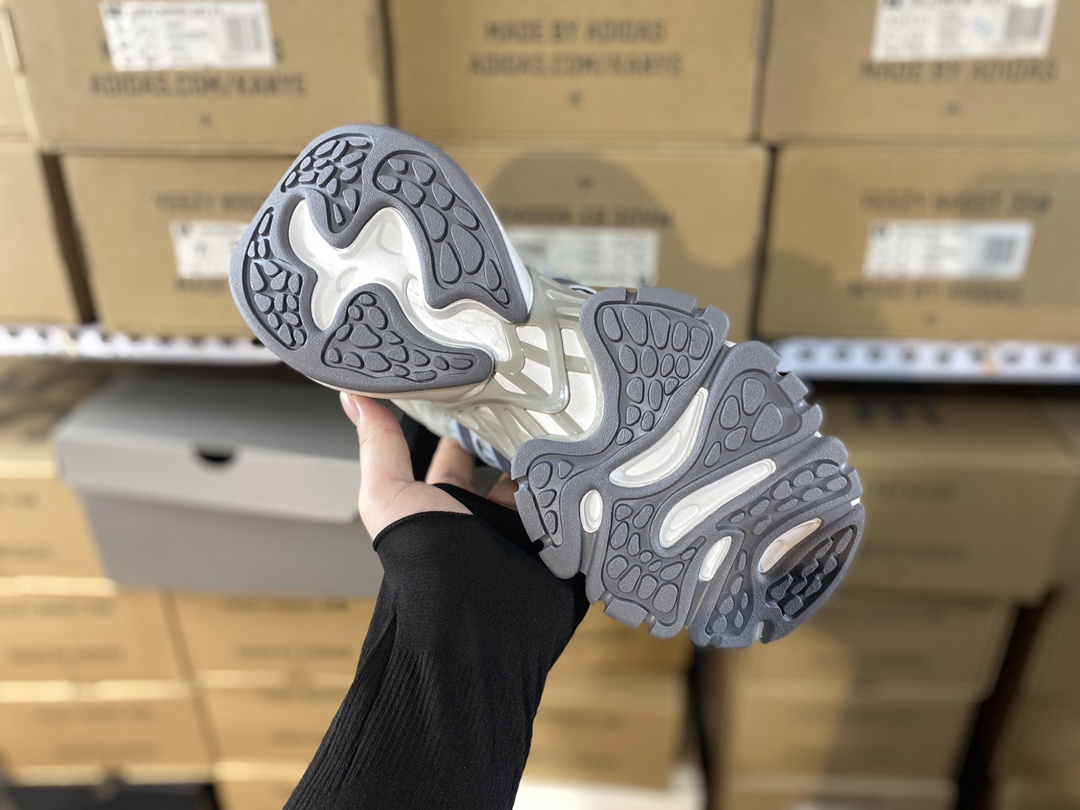 Adidas XLG Runner Deluxe JP5761