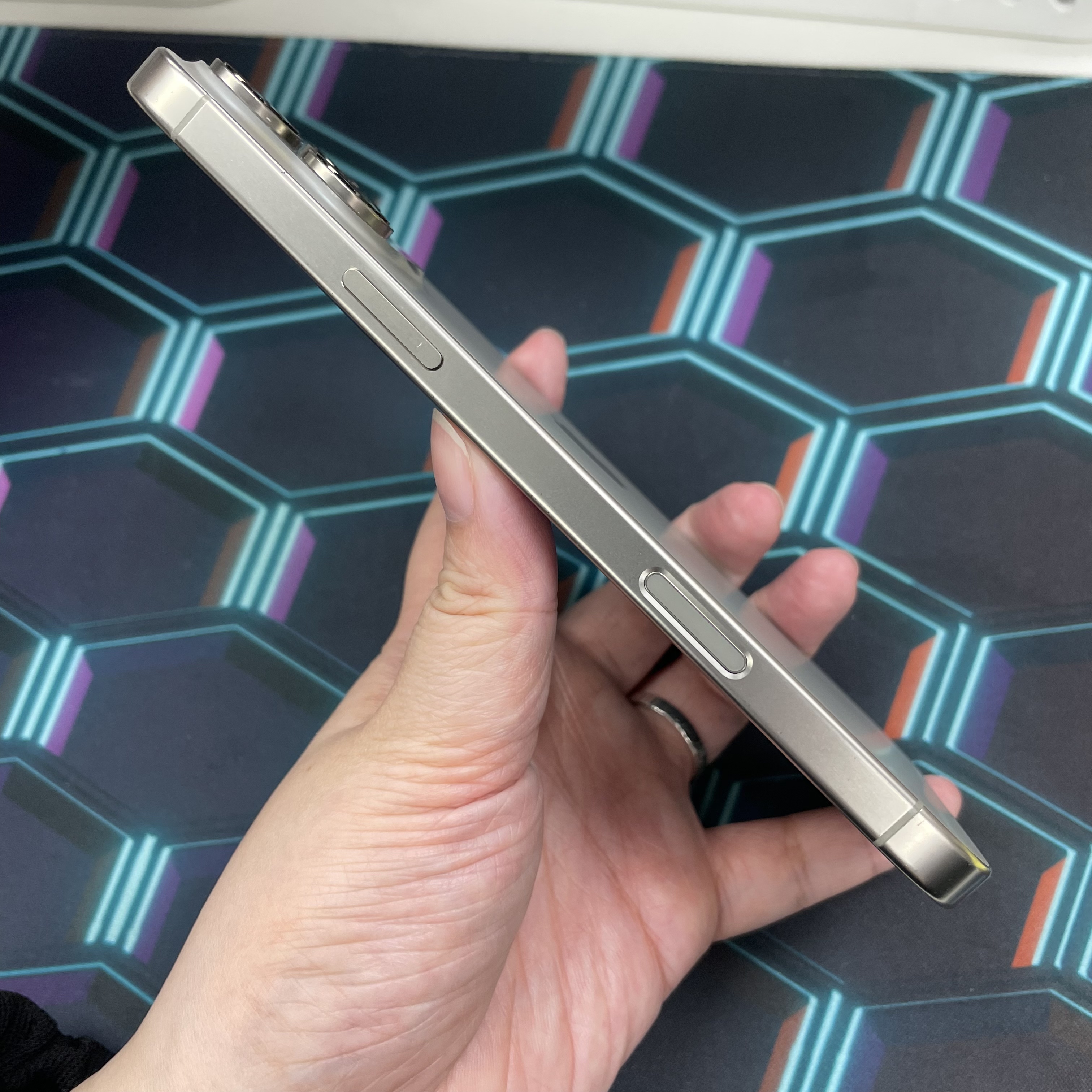 *6338 16 pro max 勁靚機 256GB 電90 原色 gray