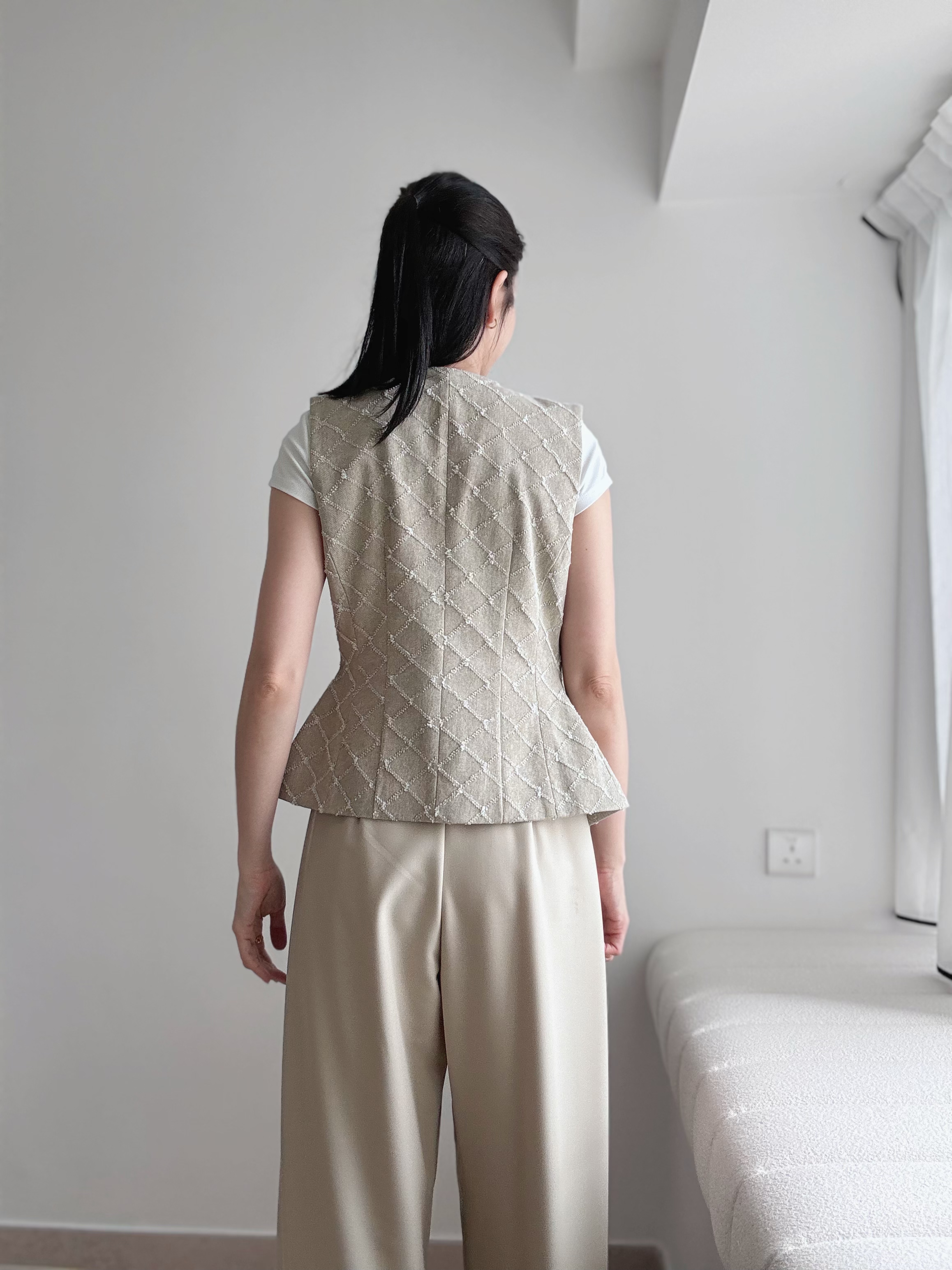 MARGOT Elegant Diamond Vest