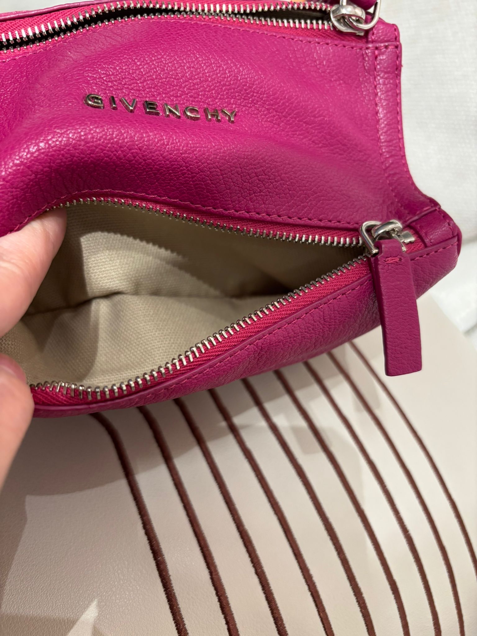 Givenchy Pandora pouch calfskin 100%Authentic,95%new