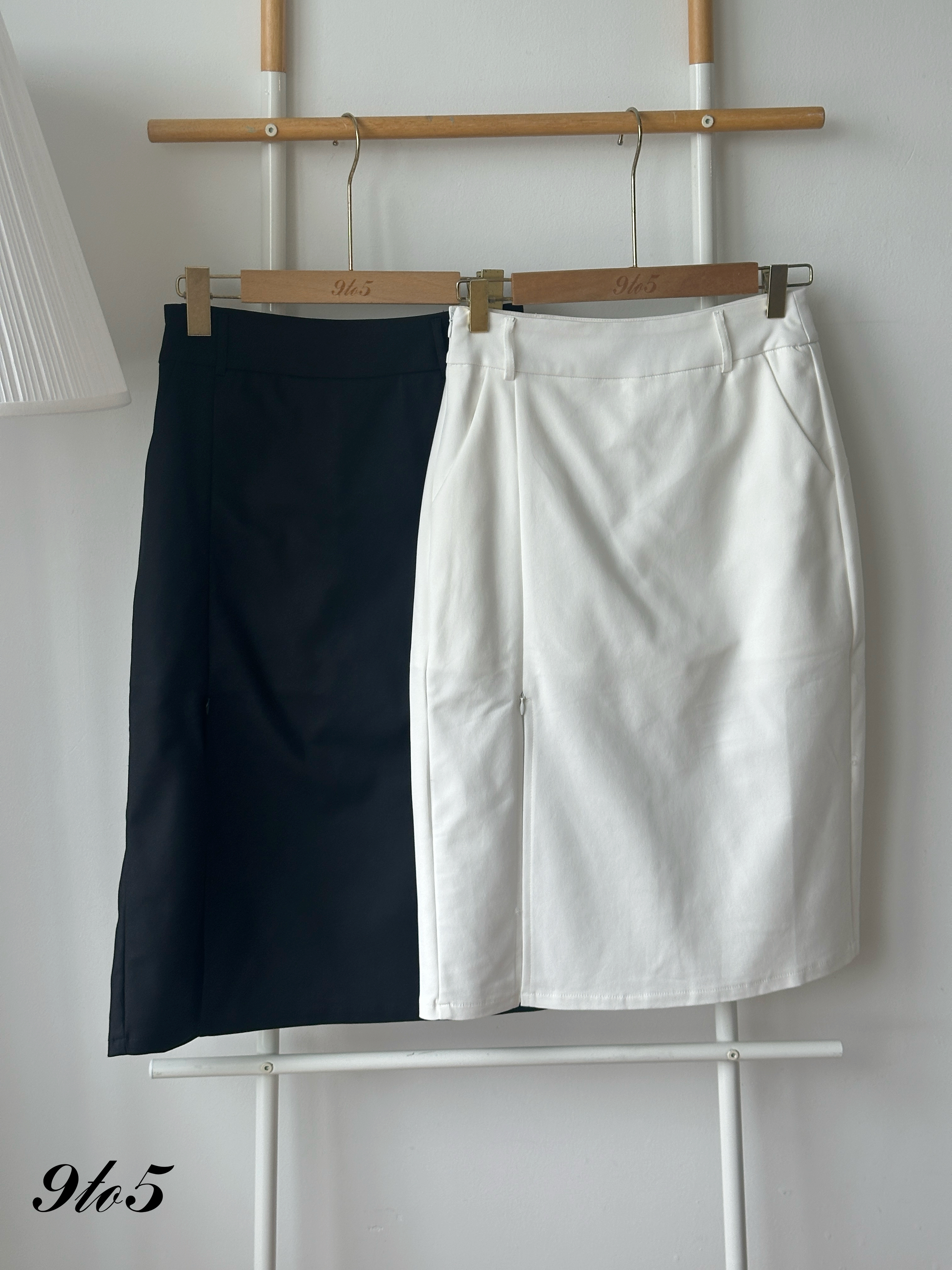 S1953 Long Slit Pencil Skirt - Black & White