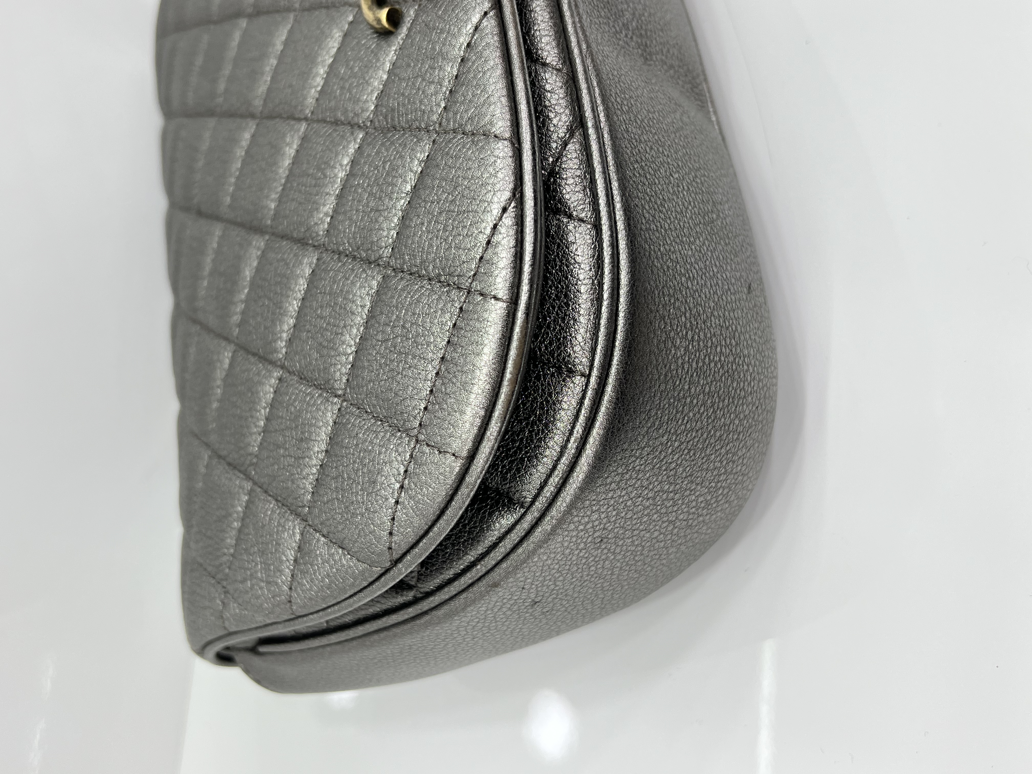 直播貨品 |  [1個-$100 2個-$300］EE99