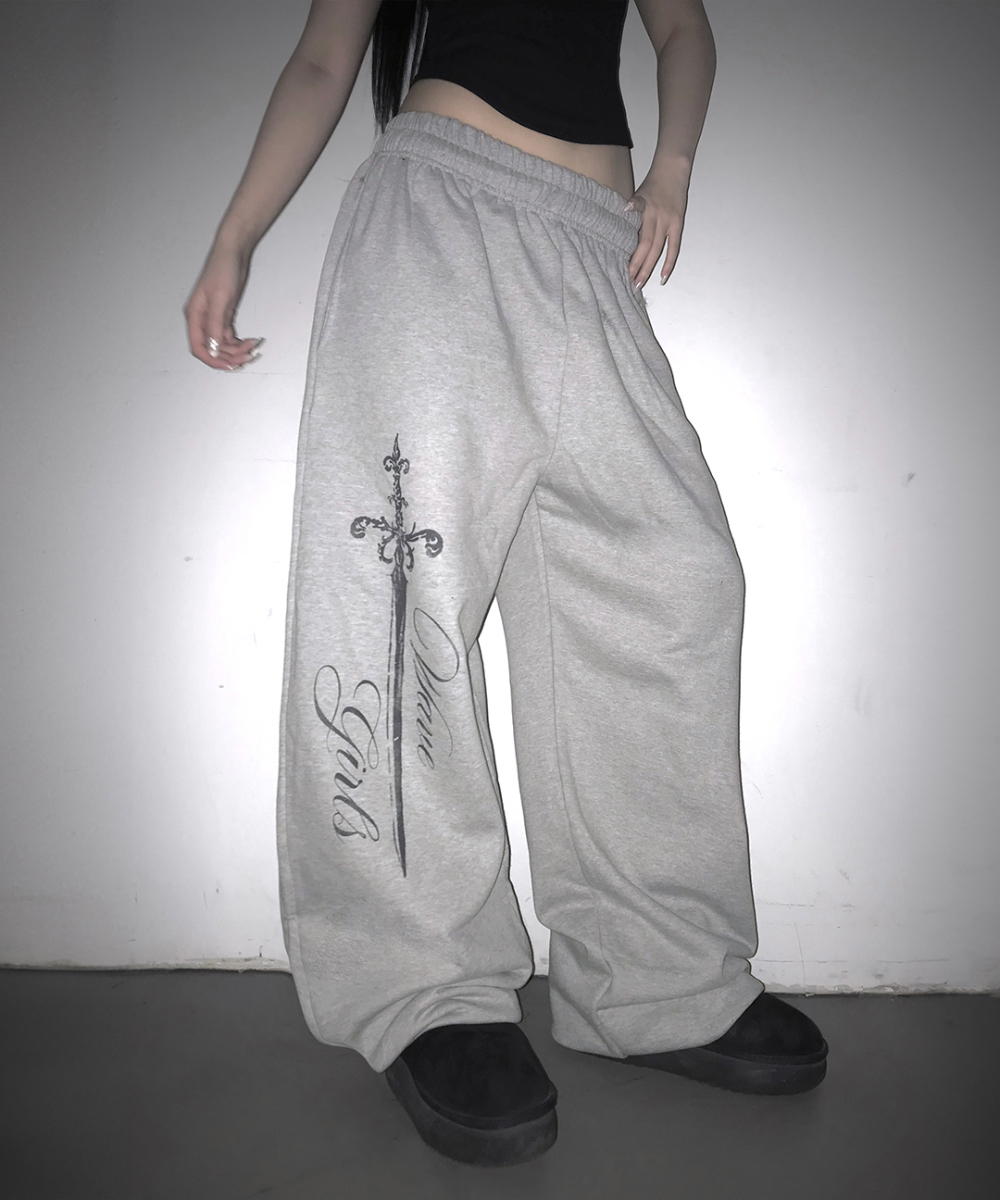 Nocturnal Blade Cuffed Sweatpants
