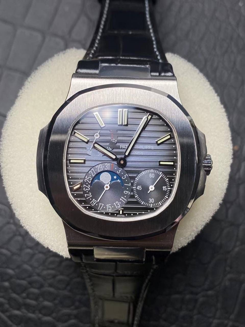 百达翡丽 Nautilus 复杂功能男士腕表