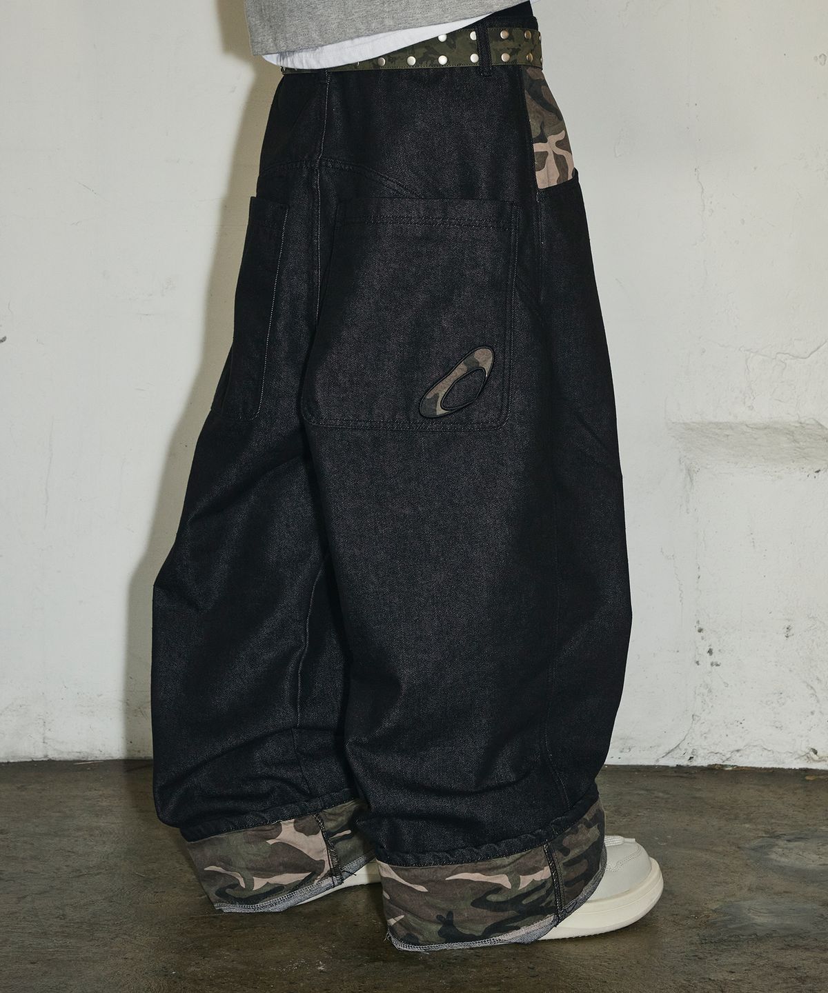 🇰🇷訂購｜SCALLYWAG 26SS｜Roll-up raw denim pants 2色 