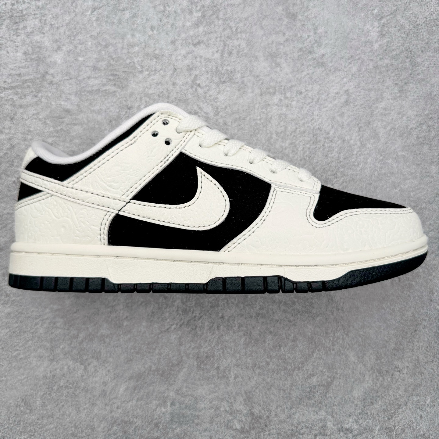 Nike SB Dunk Low IF3944-001 