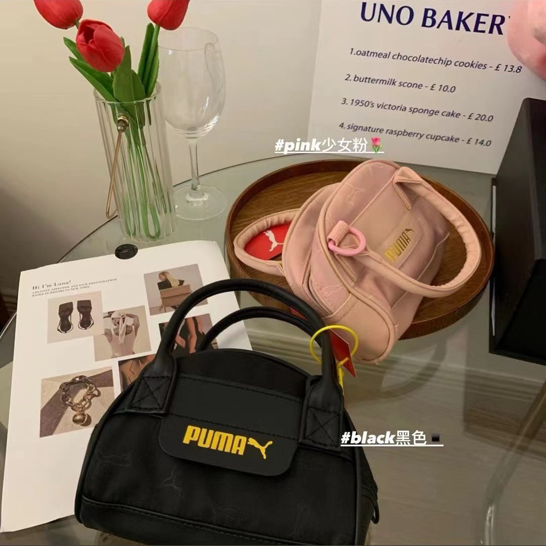 $75隻。2隻起$ 65隻。4色選擇Puma 隨行小包包