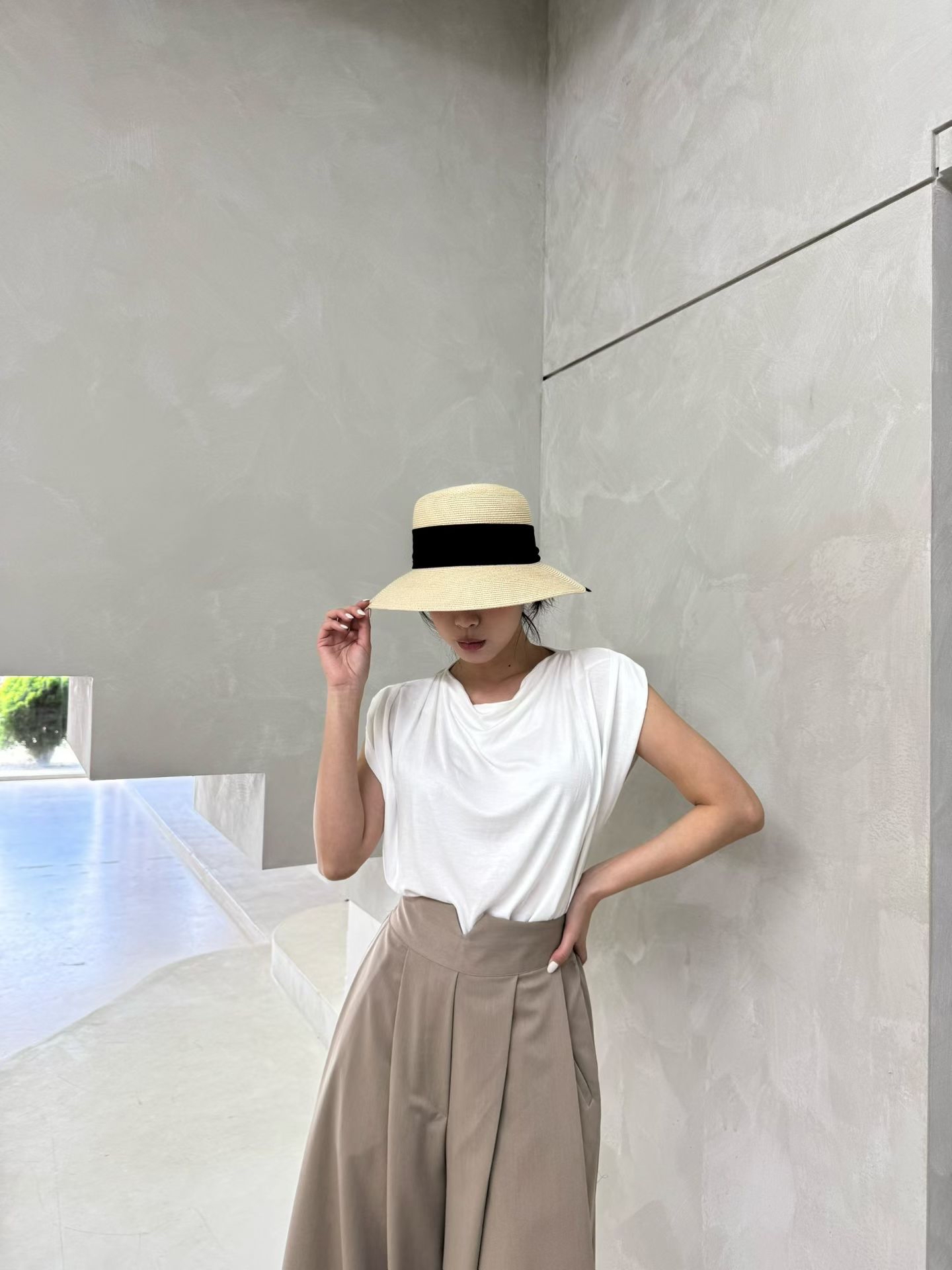 M18 法式垂墜感寬鬆背心