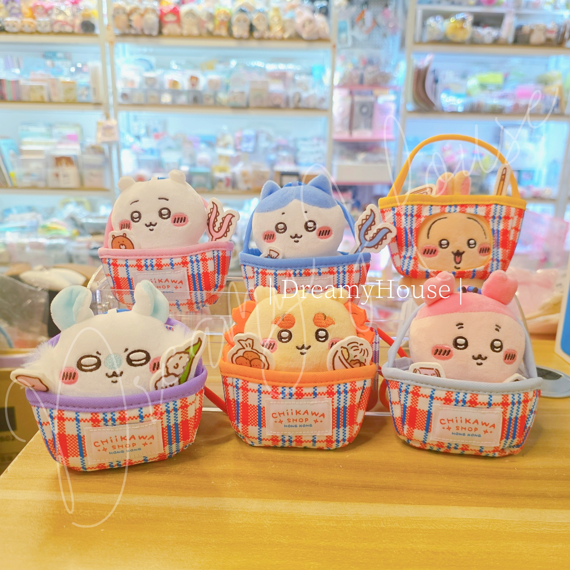 香港 Chiikawa 「CHIIKAWA SHOP in HONG KONG」紅白藍系列 公仔吊飾