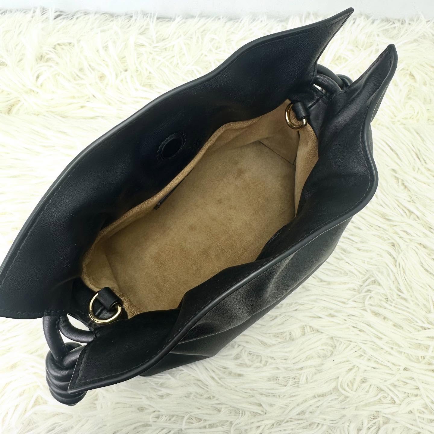 LOEWE 🤍PRE OWNED Mini Flamenco Clutch 黑金福袋包 全套有盒🖤