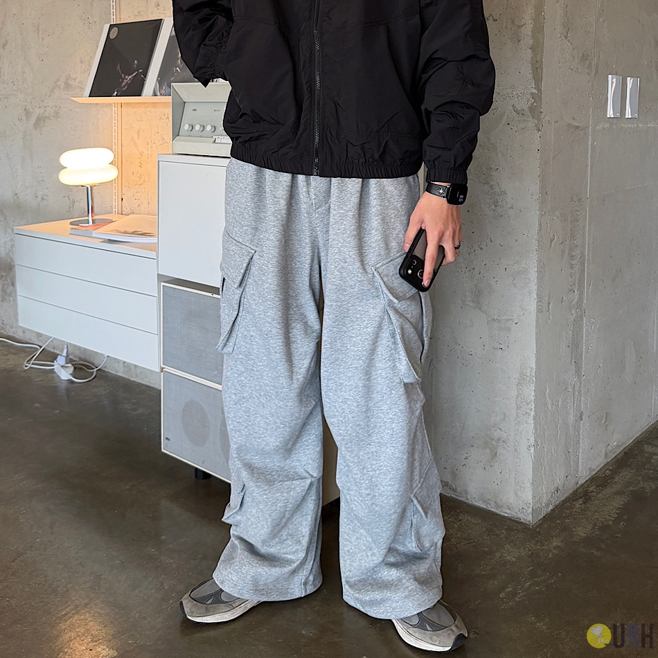 【100%保證韓國直送】韓系質感 重磅合縫雙口袋立體剪裁 Balloon 衛褲 👖 [2 color] RF118057