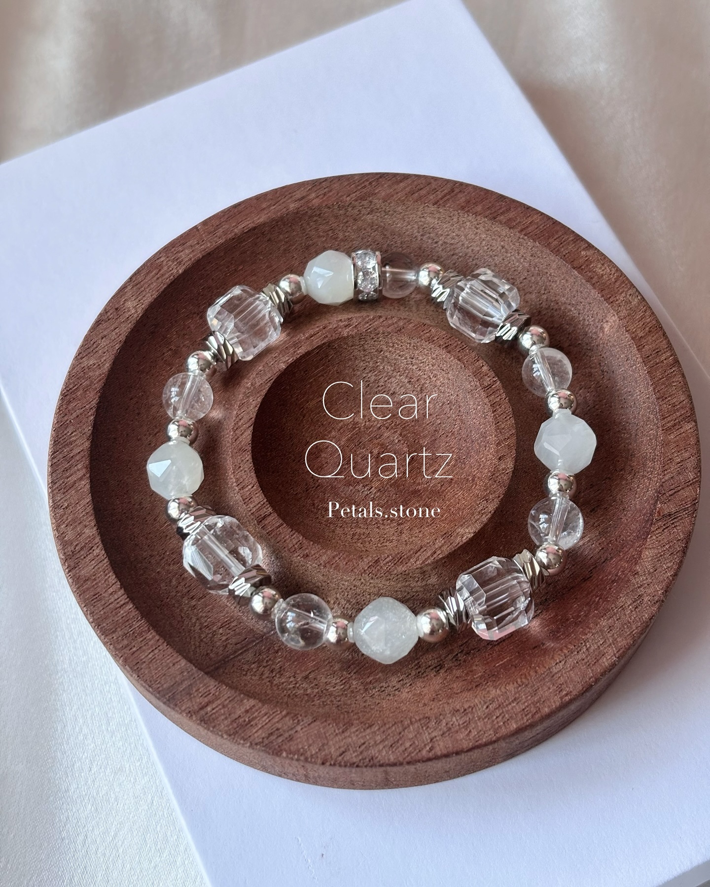 ₊˚¢ℓєαя qυαятz ‧🕊️⊹ ♡